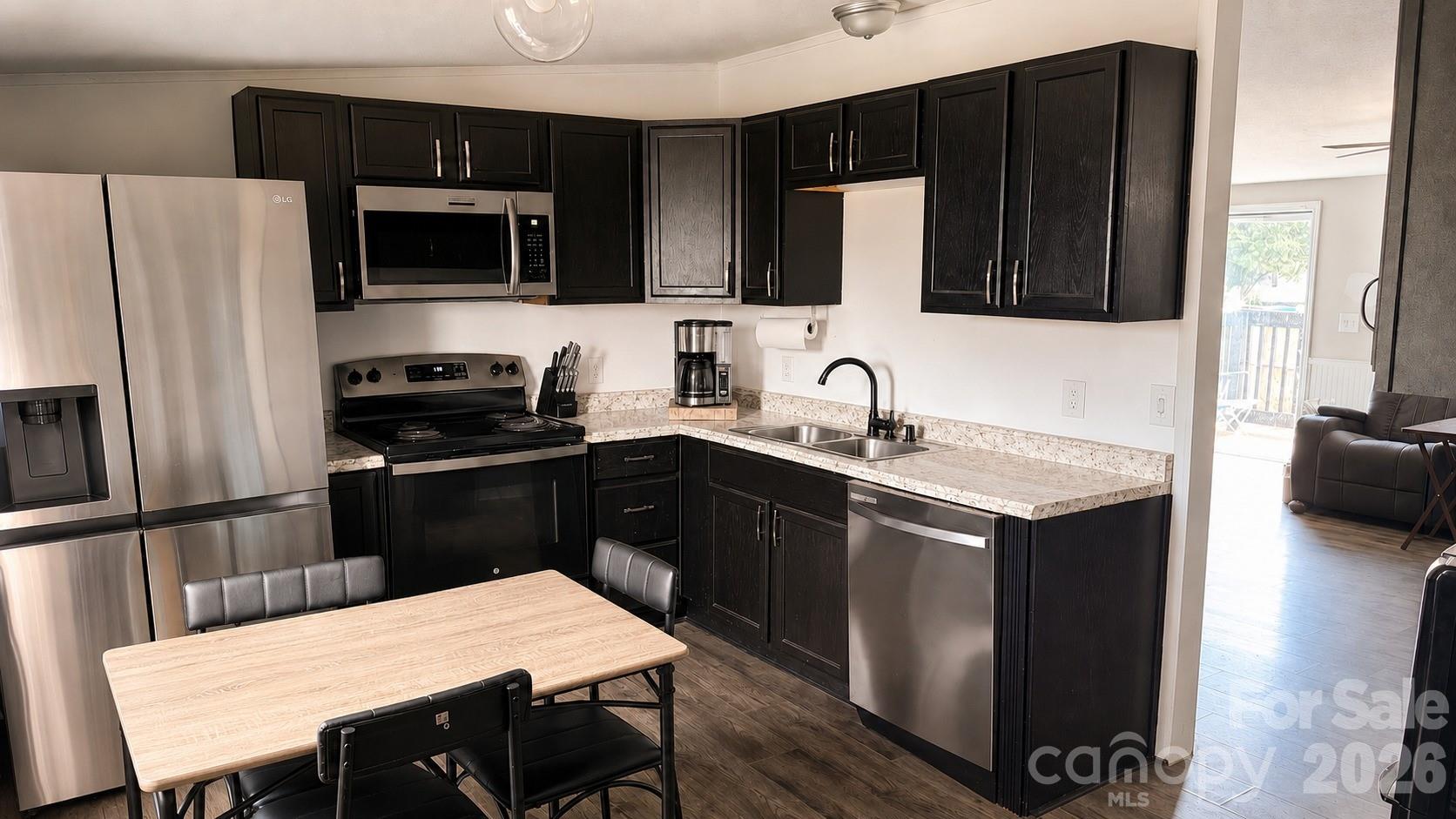 1868 Ellick Drive Property Photo 13