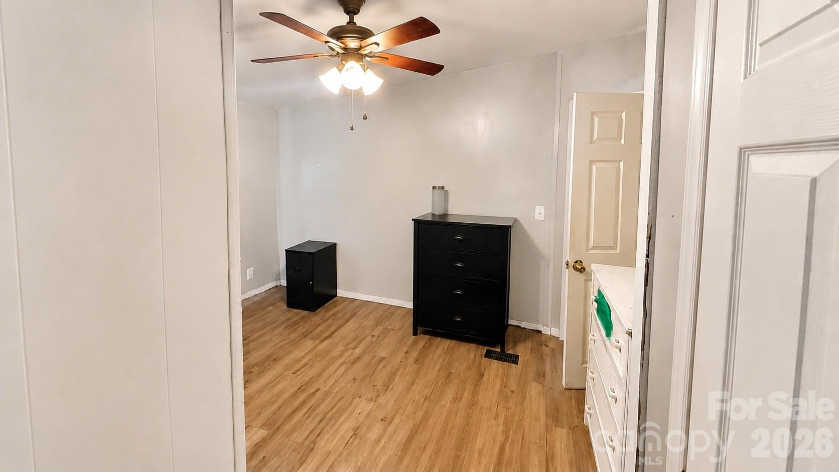 1868 Ellick Drive Property Photo 19