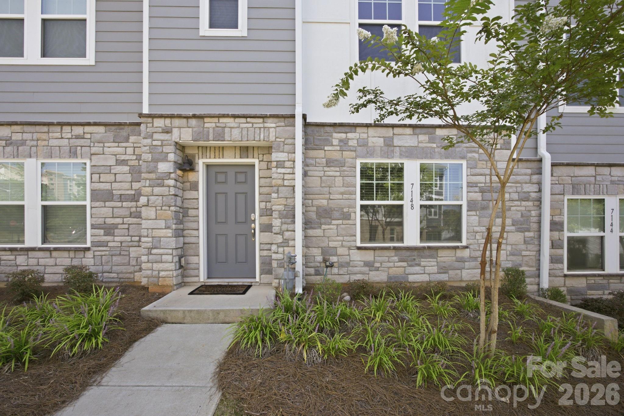 7148 Bryce Avenue Property Photo 2