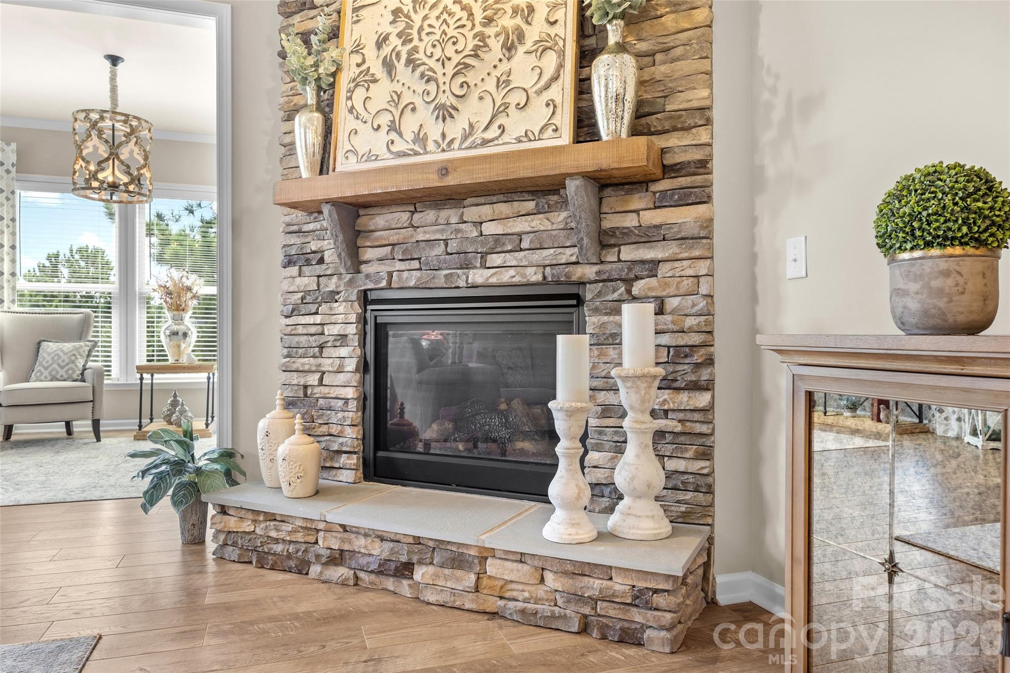 738 Peach Valley Lane Property Photo 14