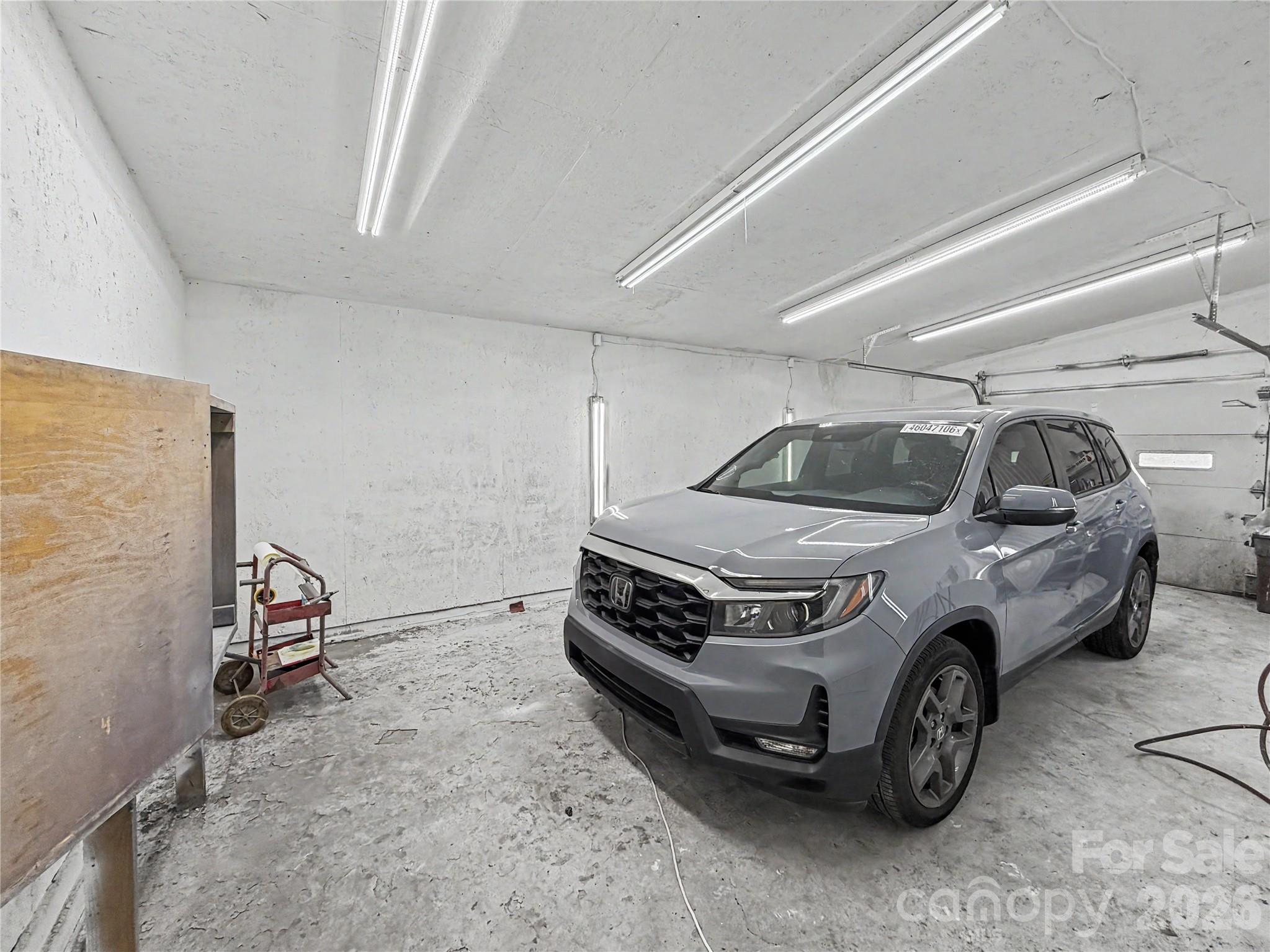 2330 Oakland Road Property Photo 13