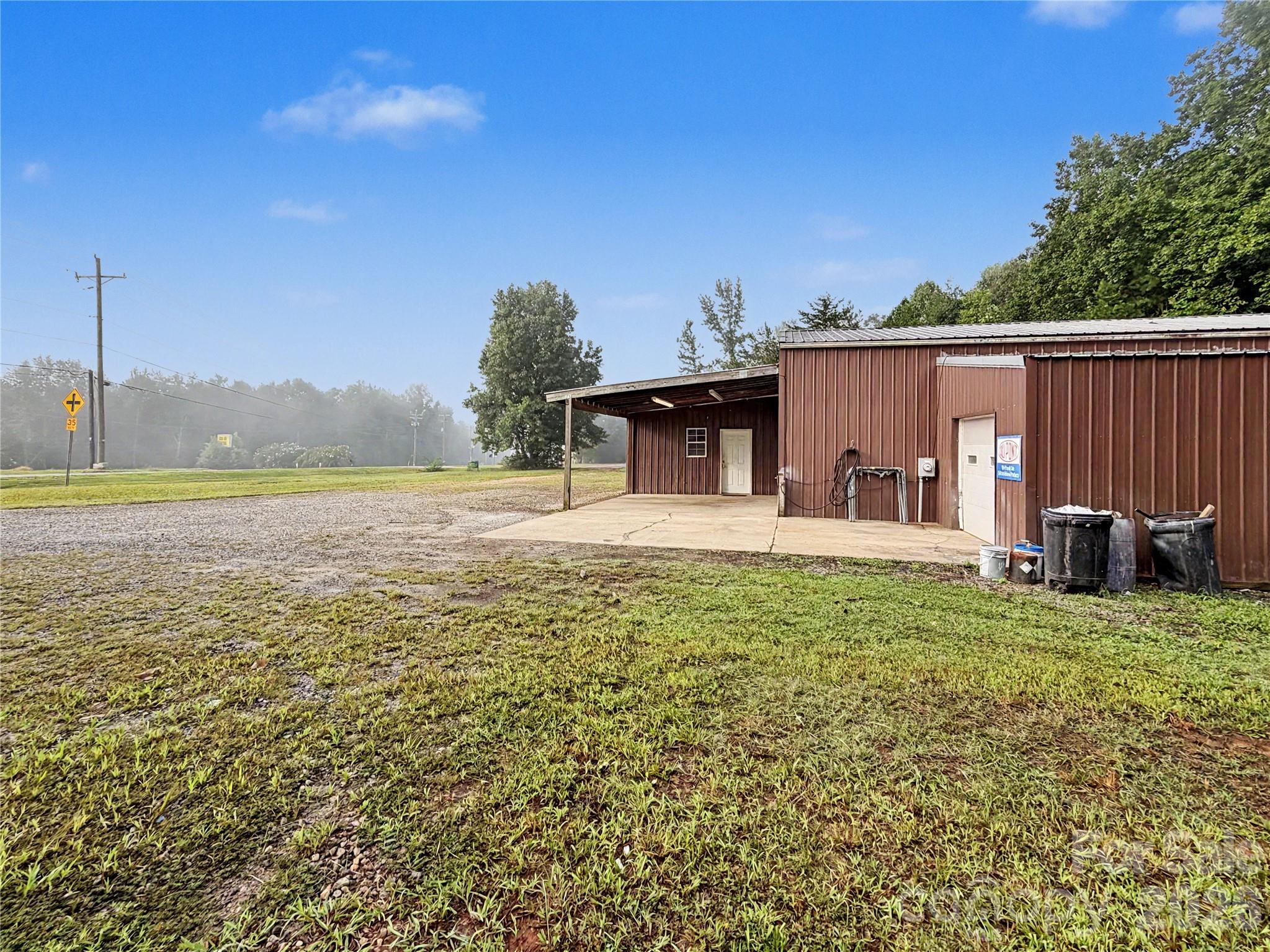 2330 Oakland Road Property Photo 23