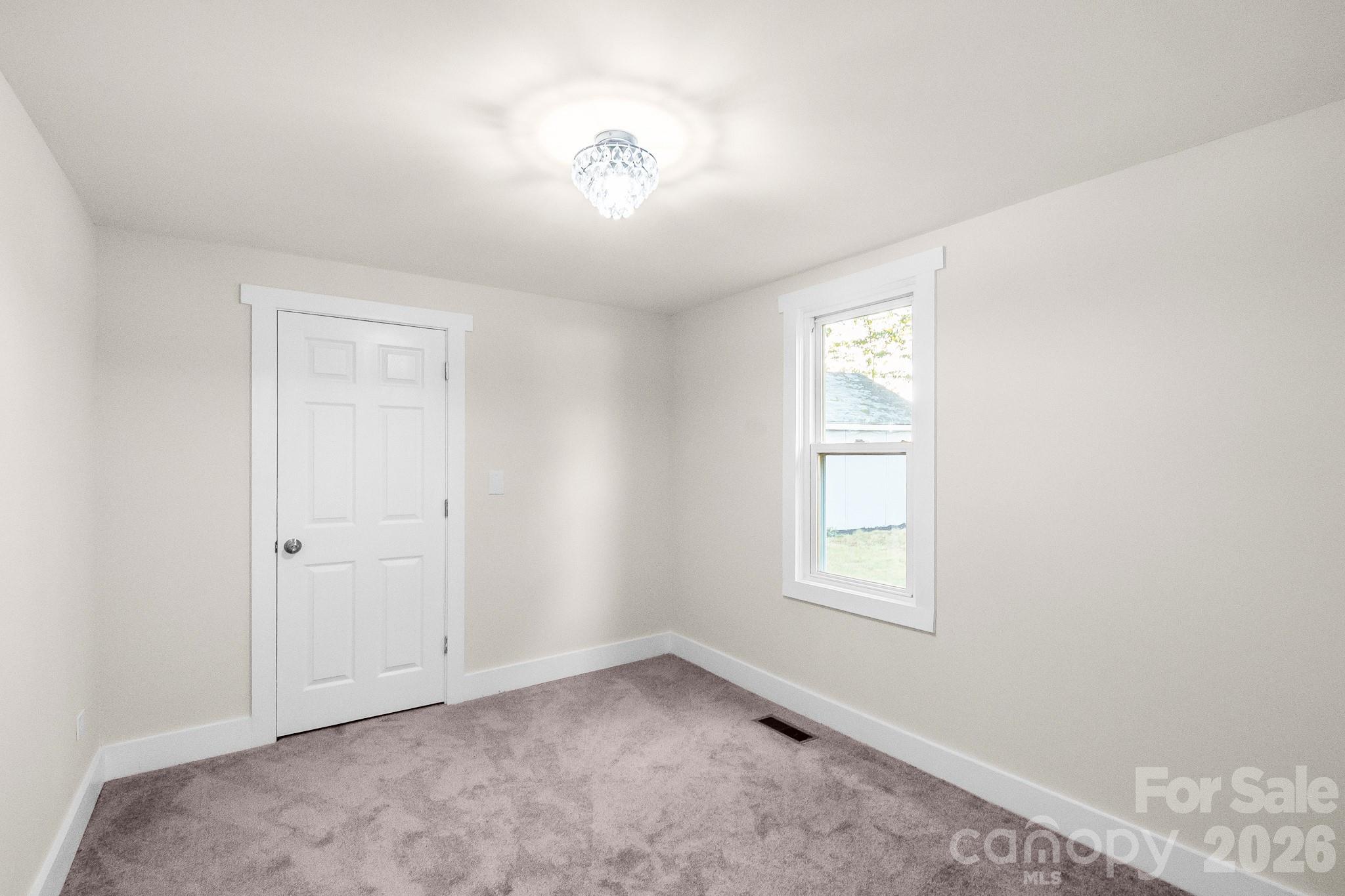 1356 Eastside Avenue Property Photo 13