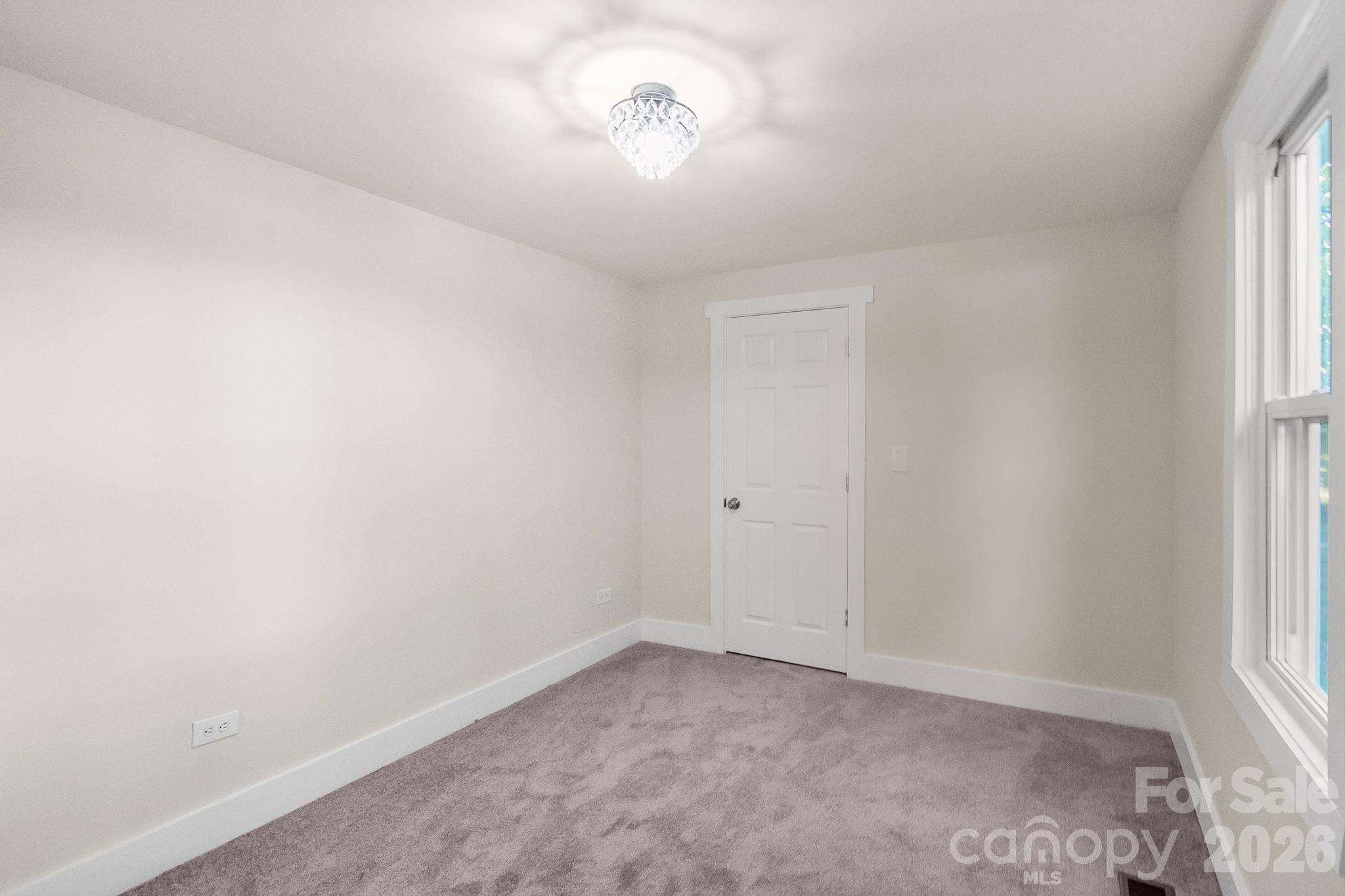 1356 Eastside Avenue Property Photo 14