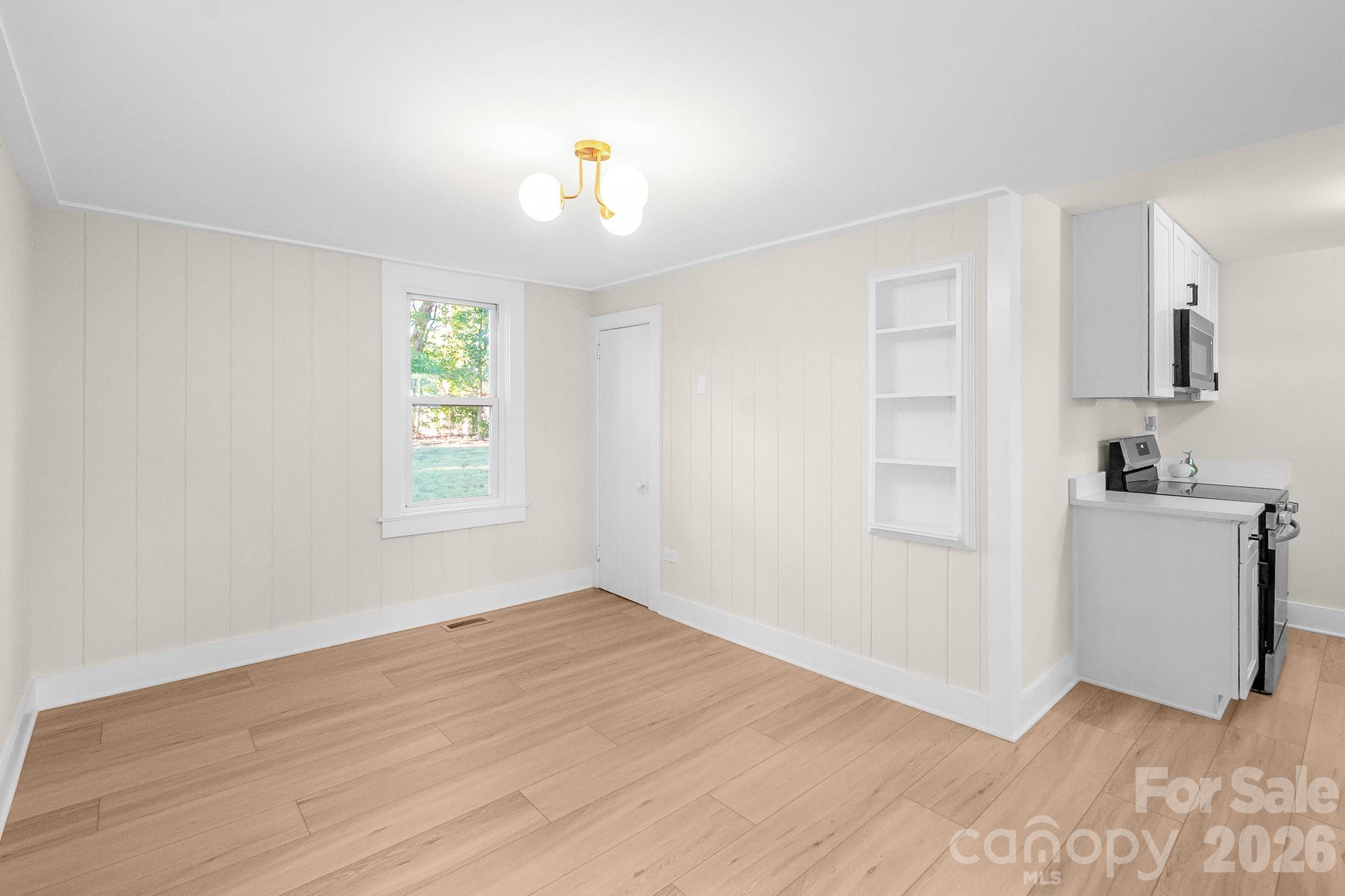 1356 Eastside Avenue Property Photo 23