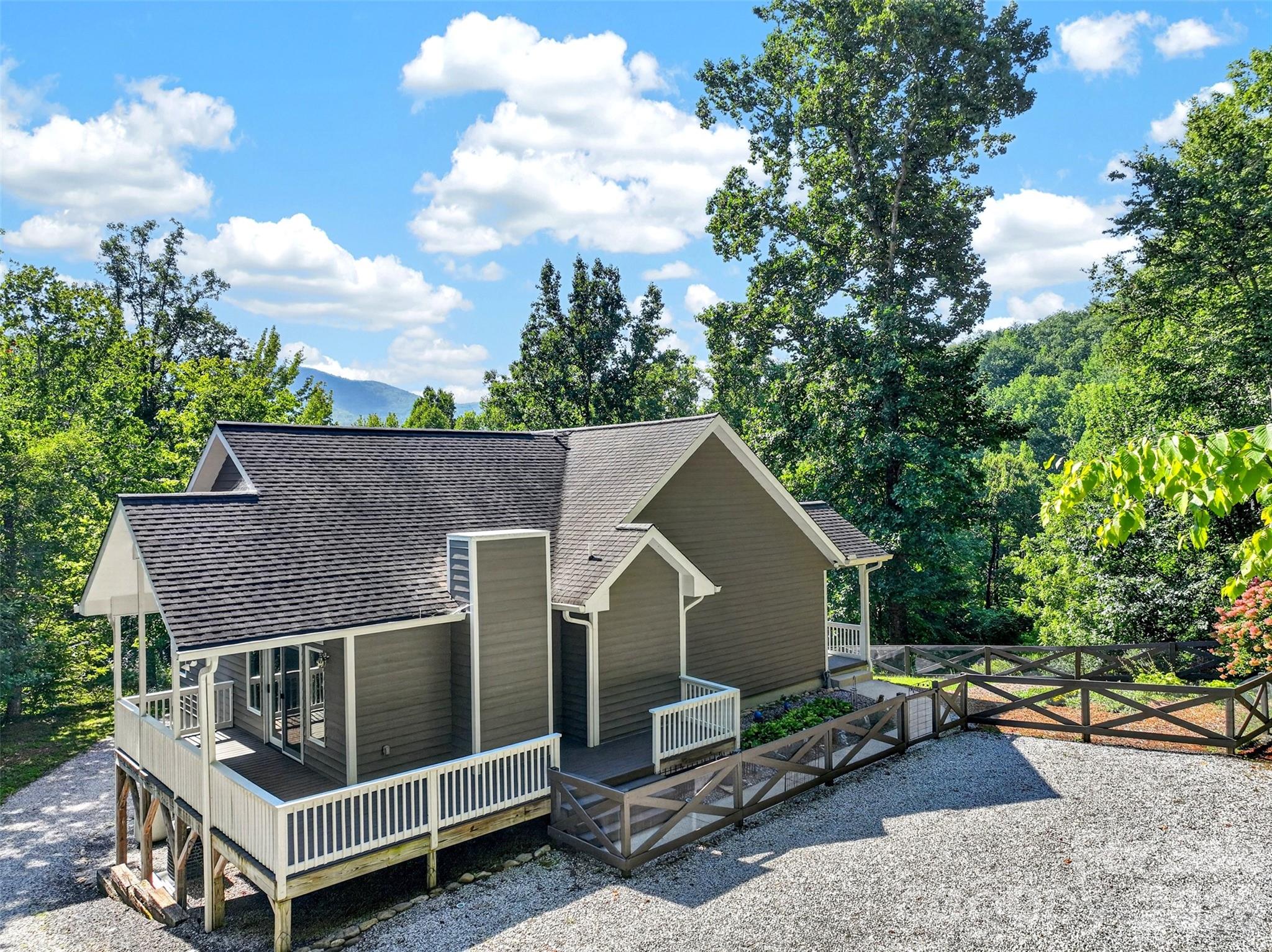 767 Hunnicut Mountain Road Property Photo 1