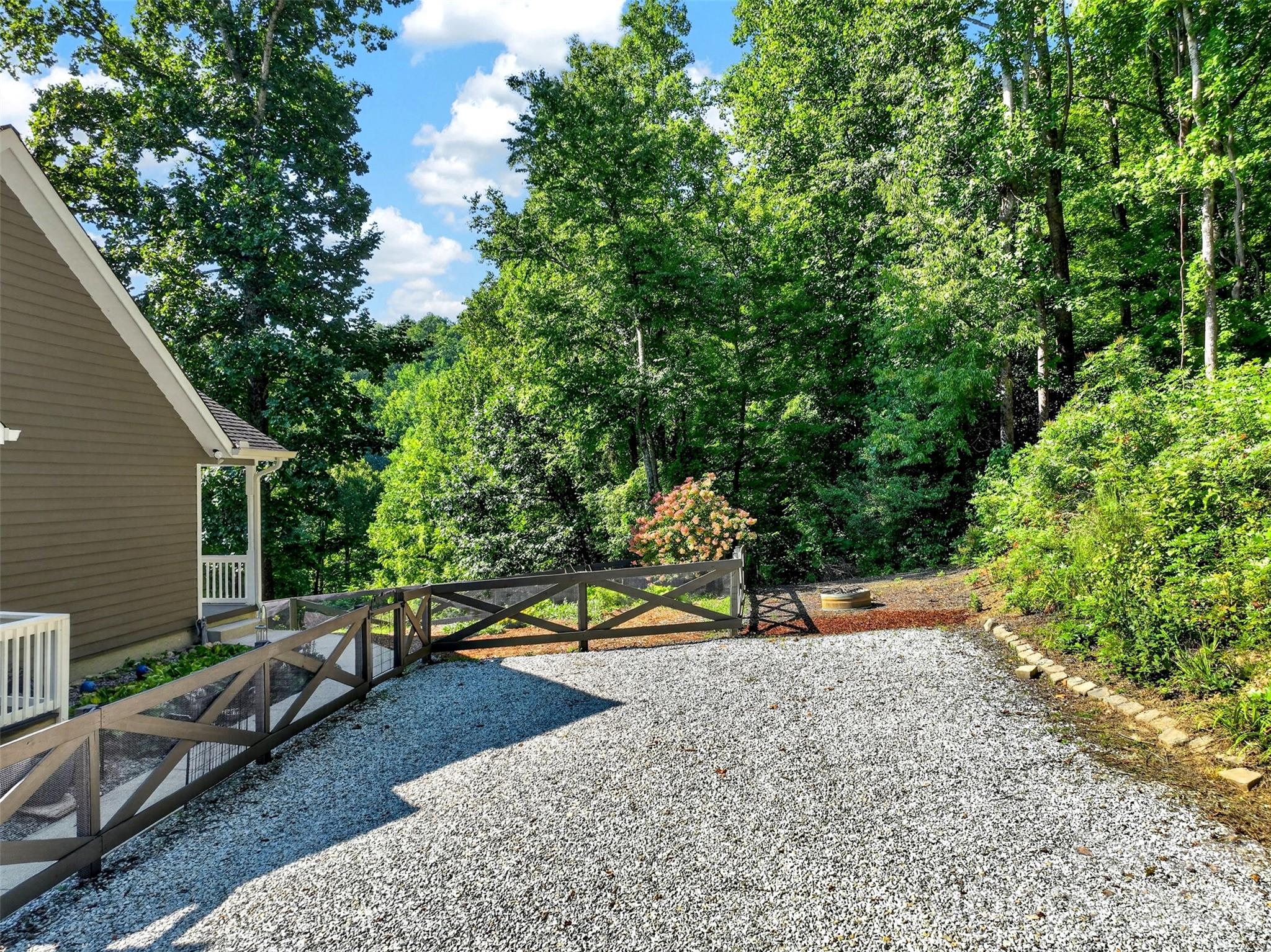 767 Hunnicut Mountain Road Property Photo 40