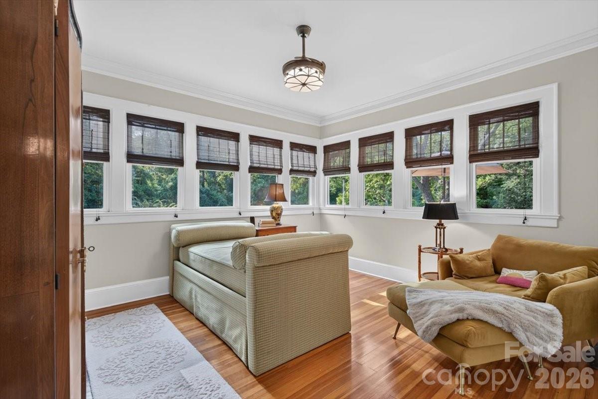 1035 S Belvedere Avenue Property Photo 27
