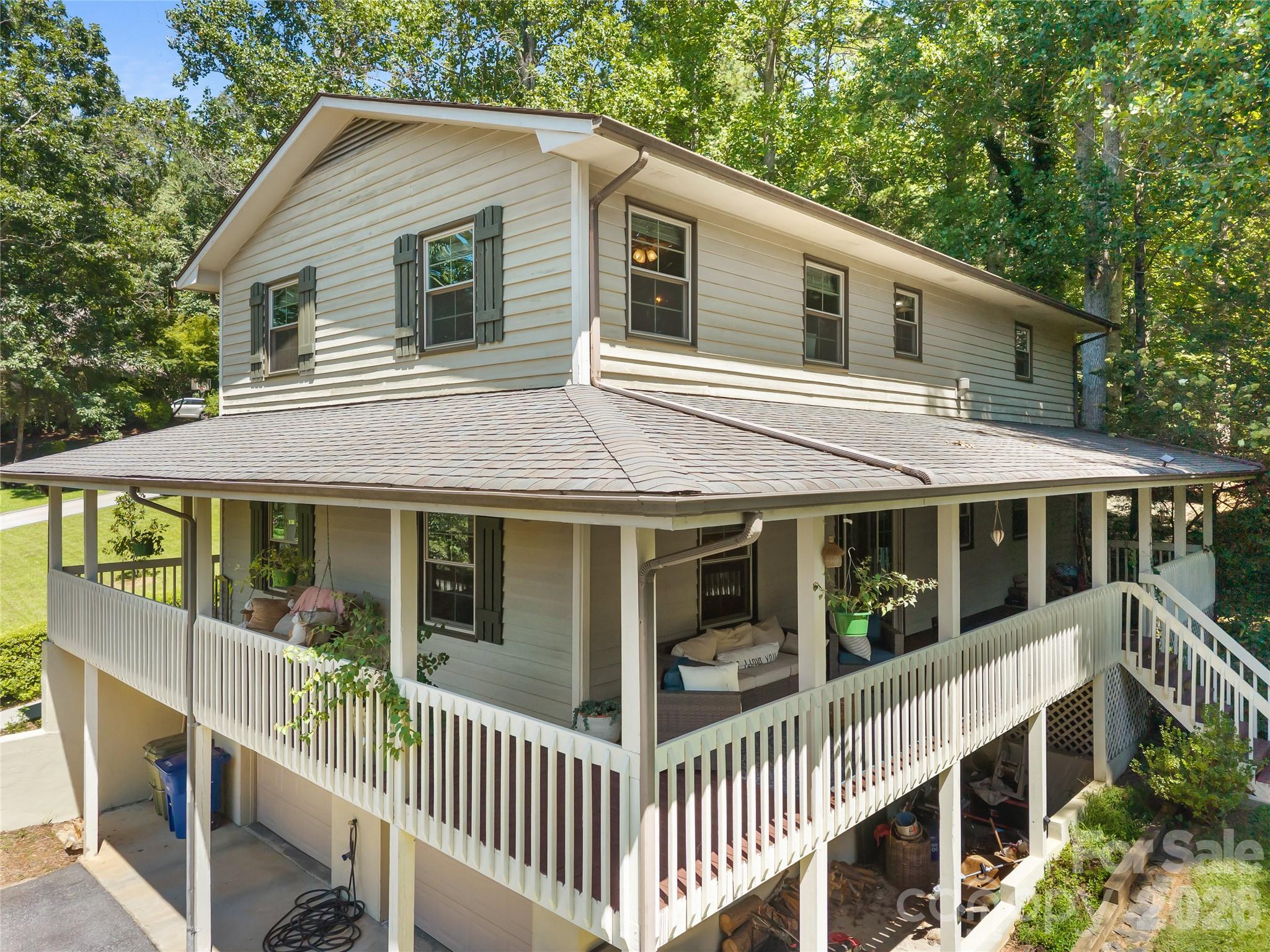 121 Churchill Downs Drive Property Photo 6