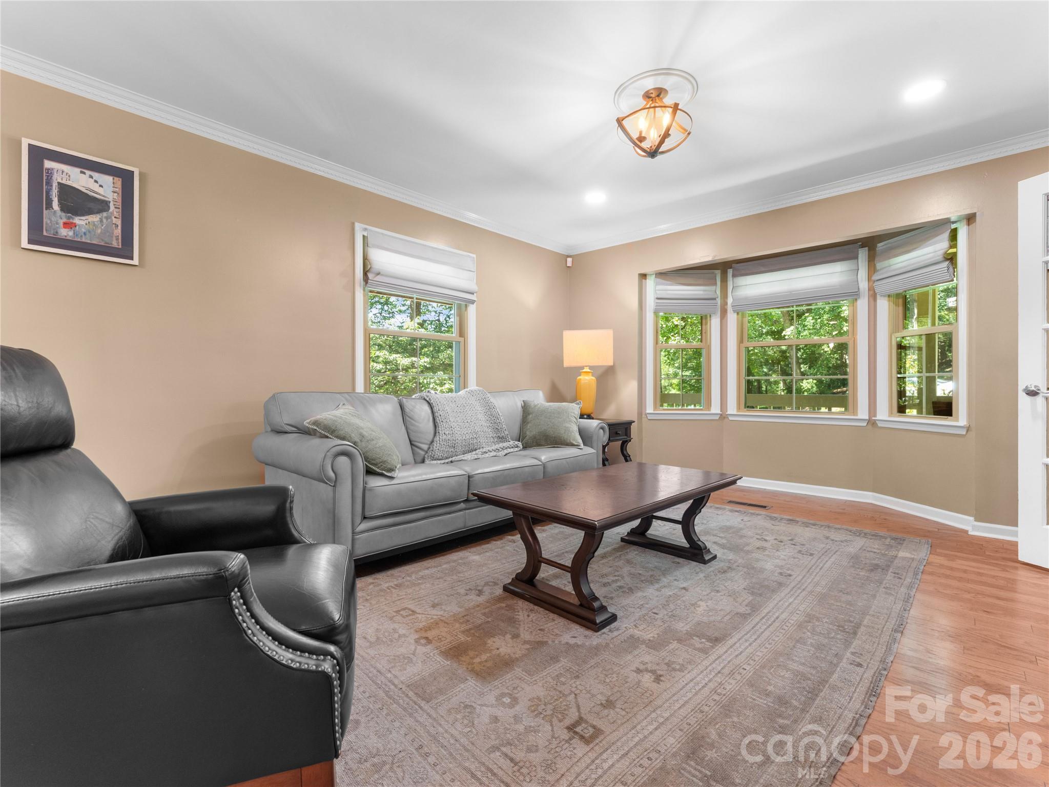 121 Churchill Downs Drive Property Photo 9