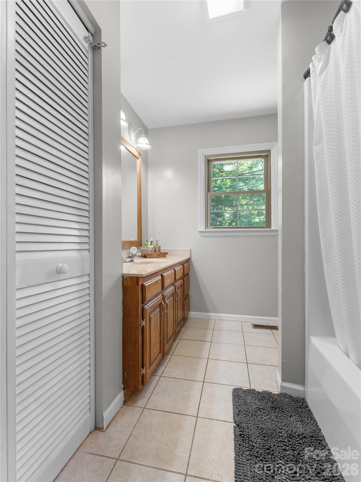 121 Churchill Downs Drive Property Photo 23