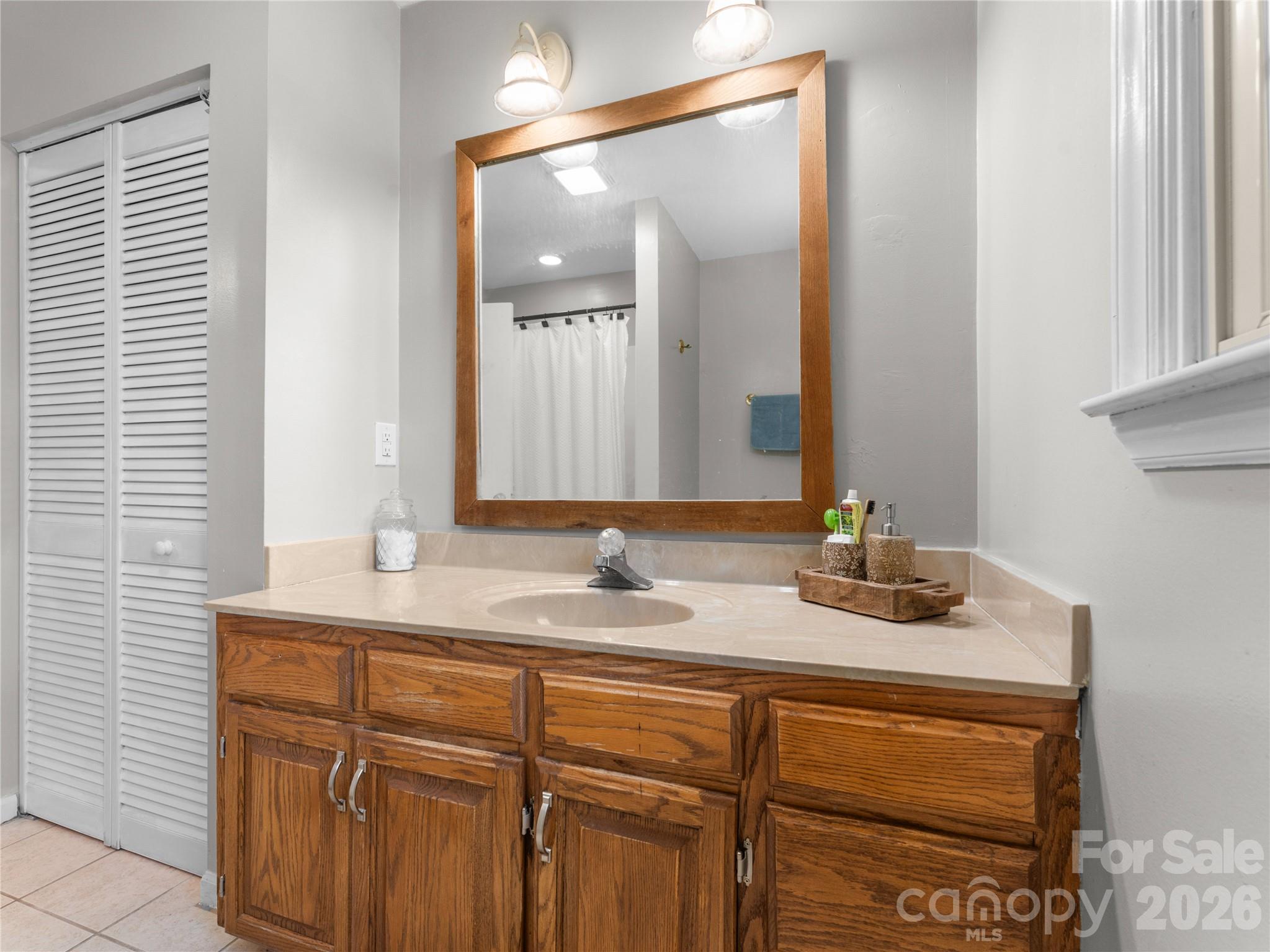 121 Churchill Downs Drive Property Photo 27