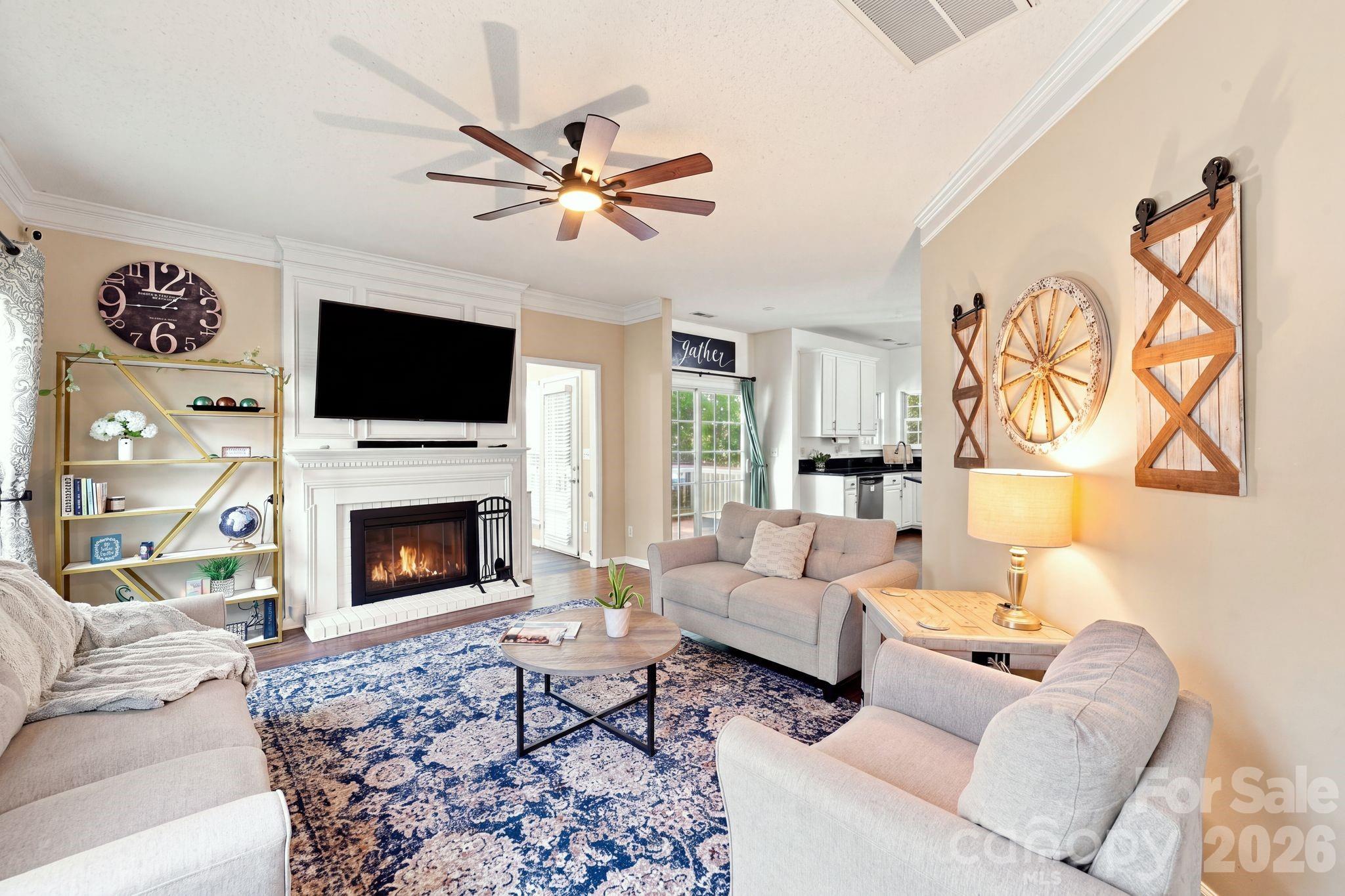 104 Oak Grove Court Property Photo 8