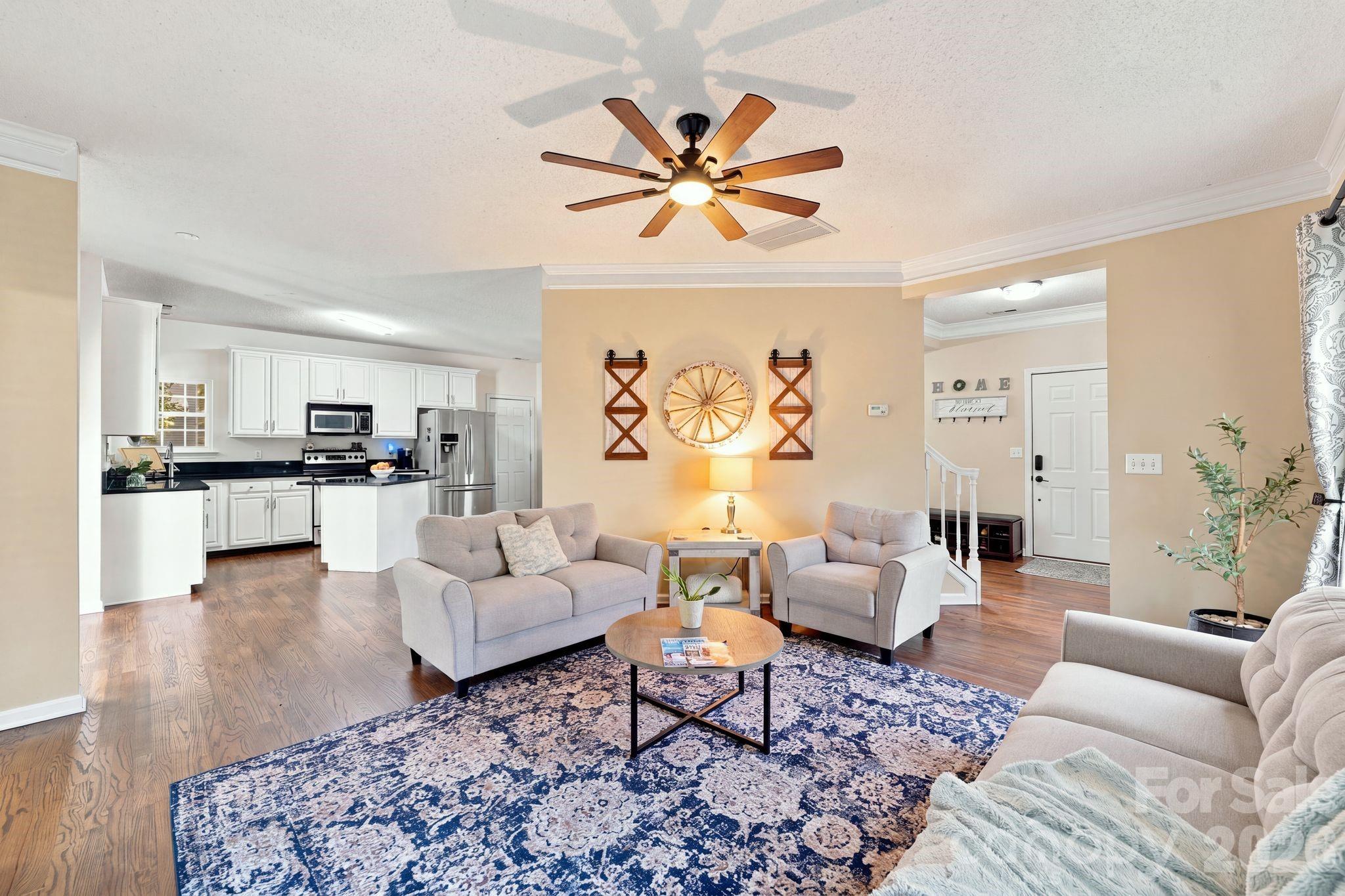 104 Oak Grove Court Property Photo 10