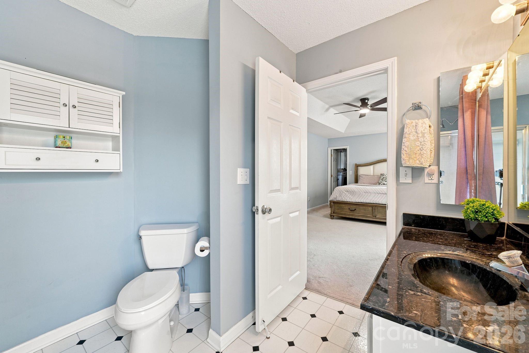 104 Oak Grove Court Property Photo 25