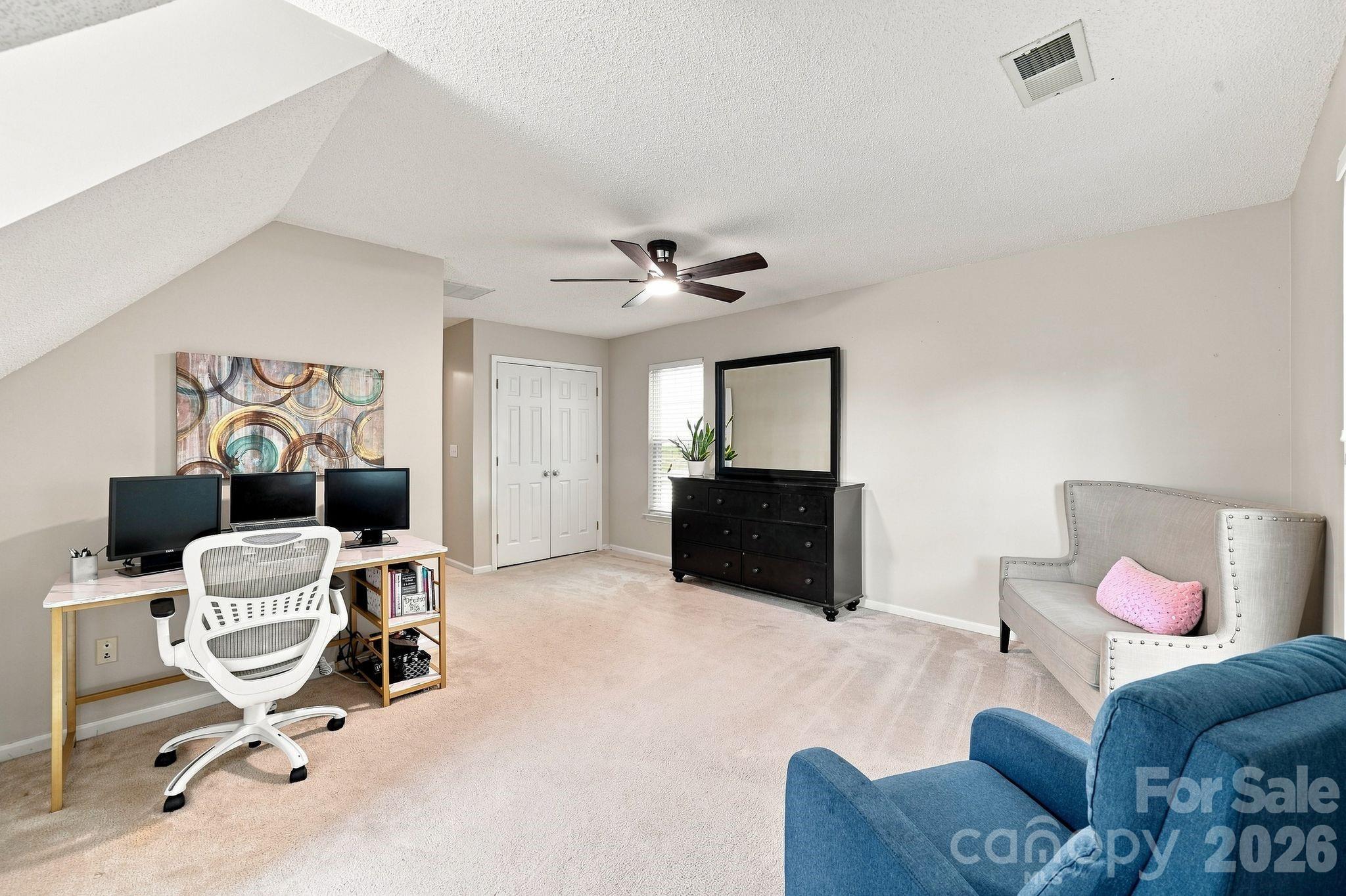 104 Oak Grove Court Property Photo 32