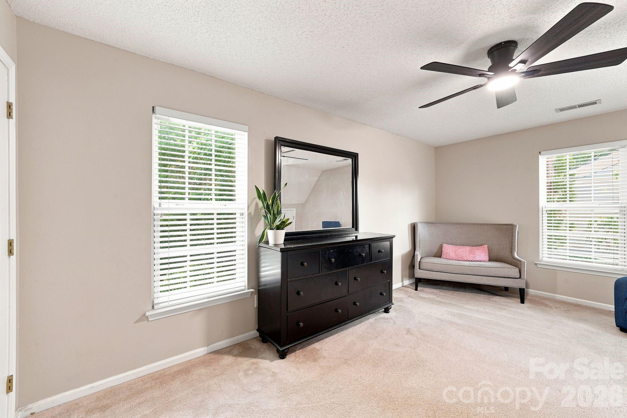 104 Oak Grove Court Property Photo 33