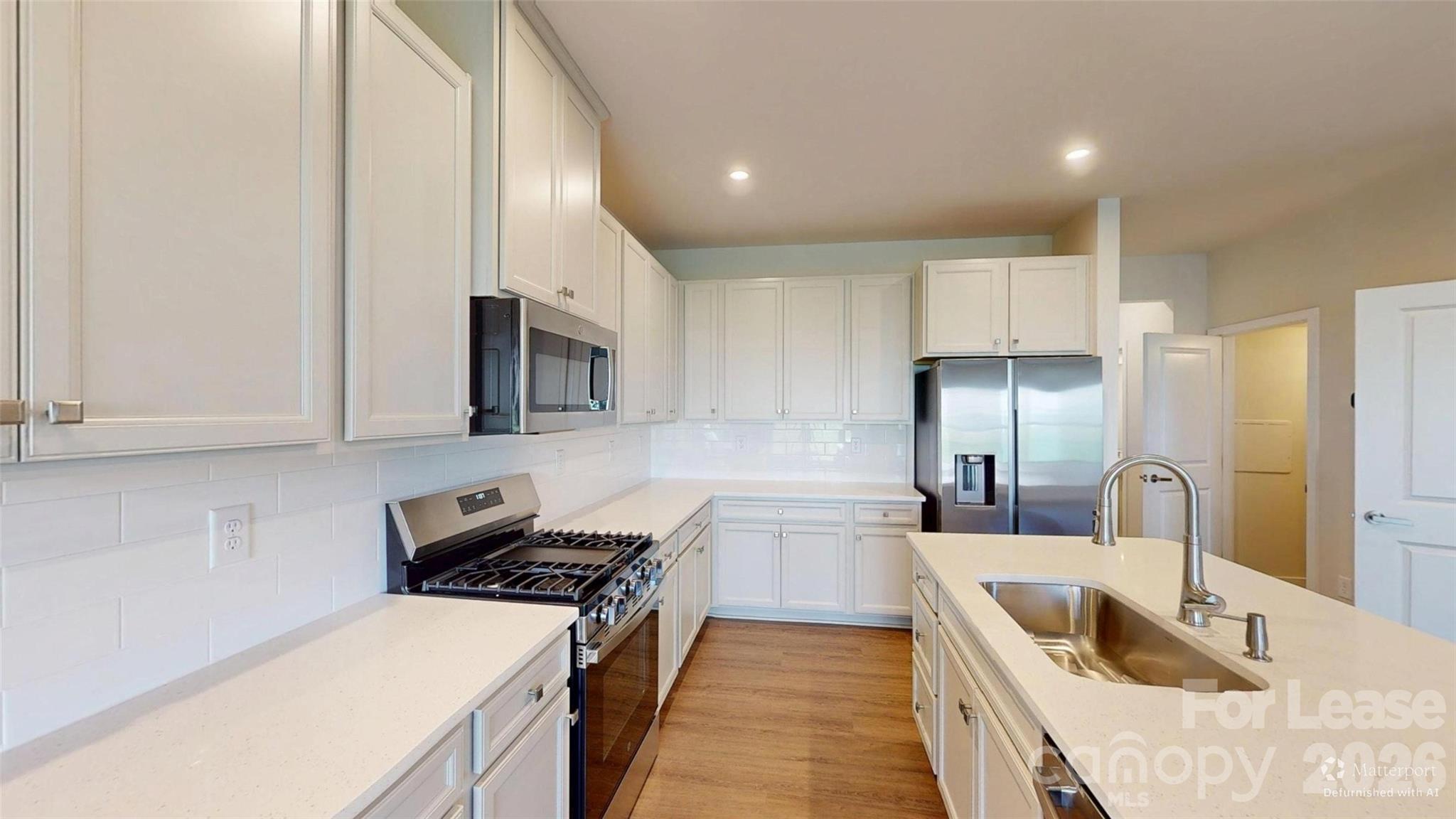 9542 Teamwork Street Property Photo 6