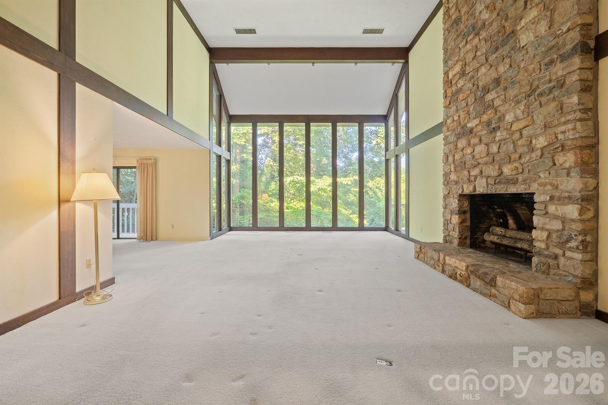 955 19th Avenue Property Photo 6