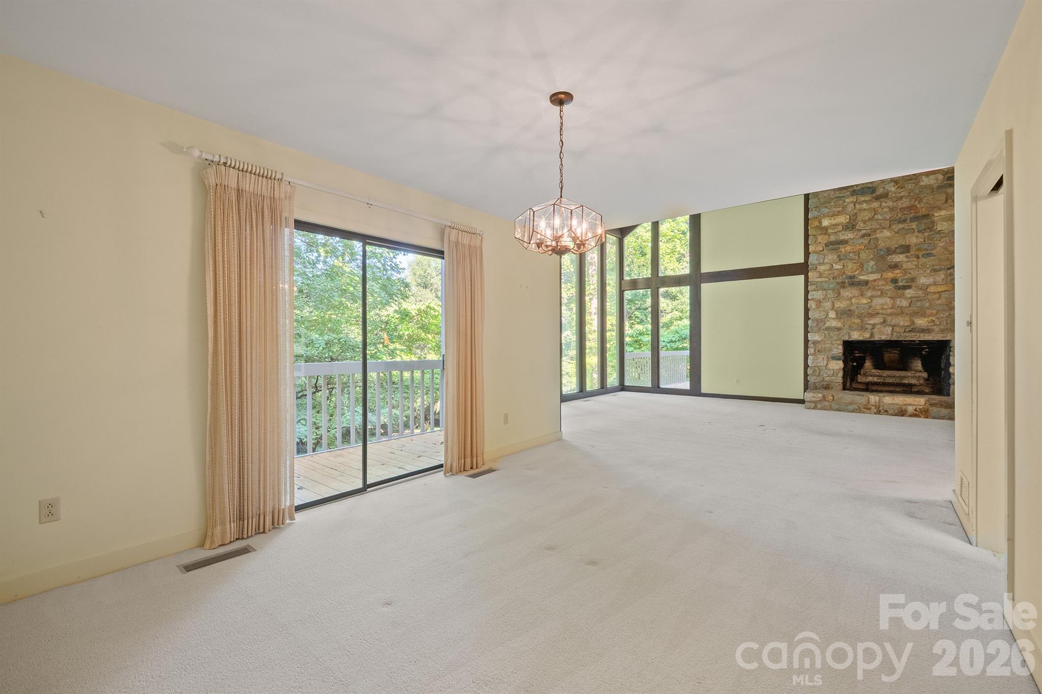 955 19th Avenue Property Photo 11