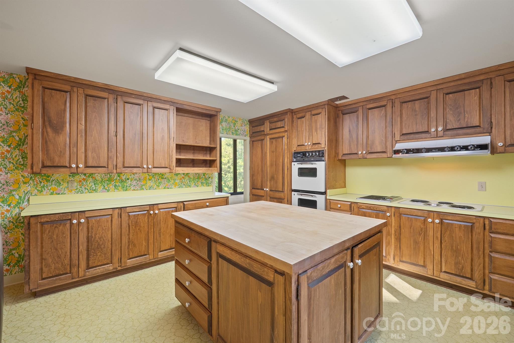 955 19th Avenue Property Photo 14