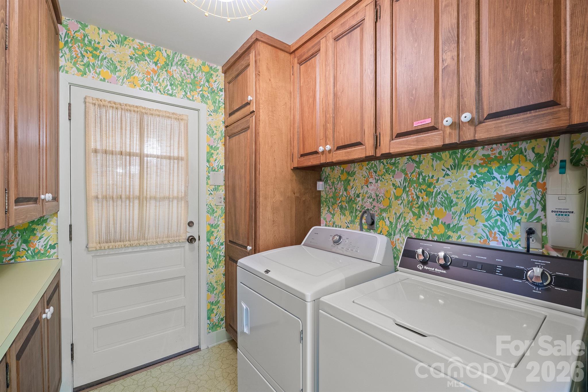 955 19th Avenue Property Photo 17