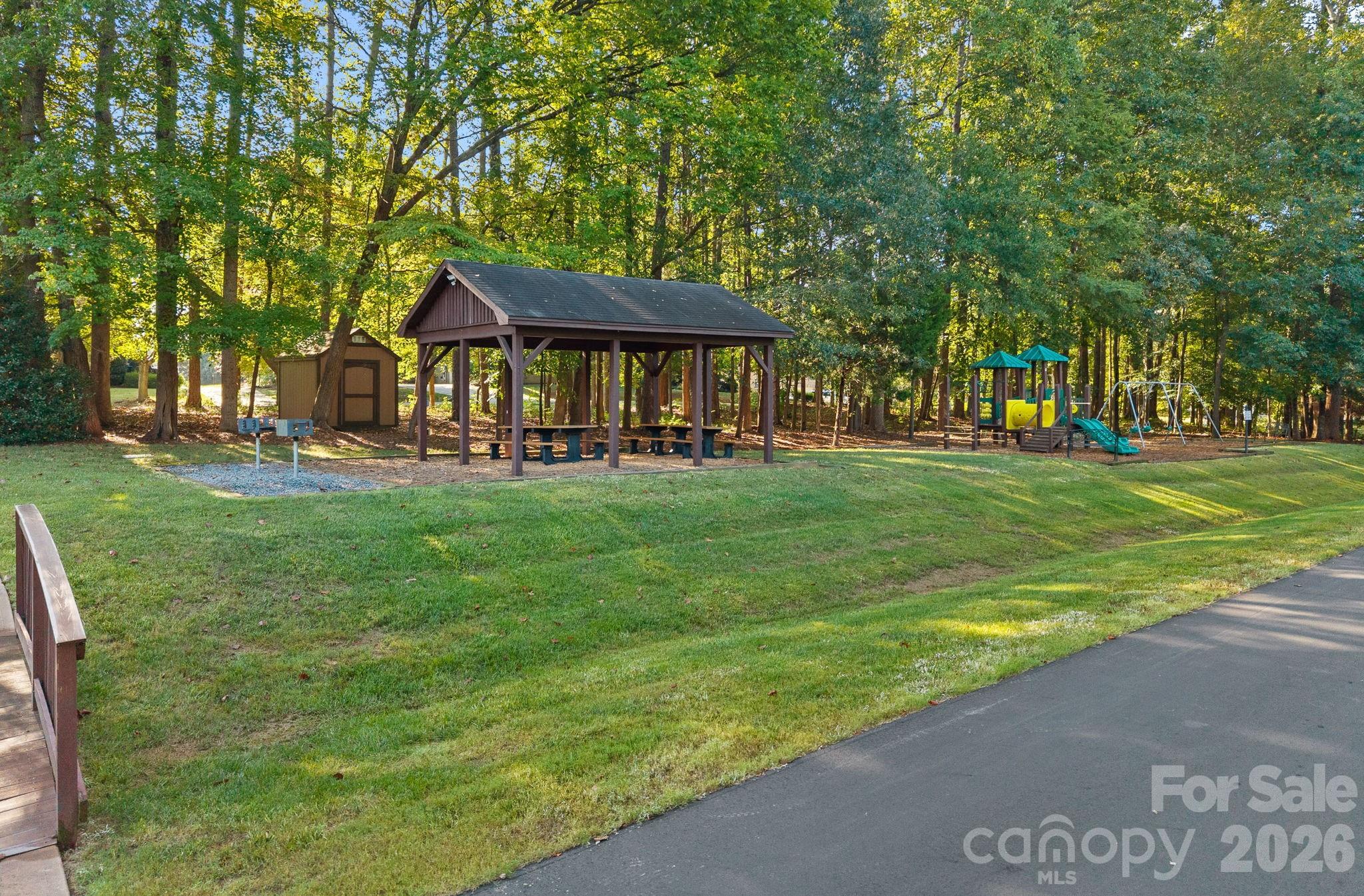 6213 Savannah Grace Lane Property Photo 42