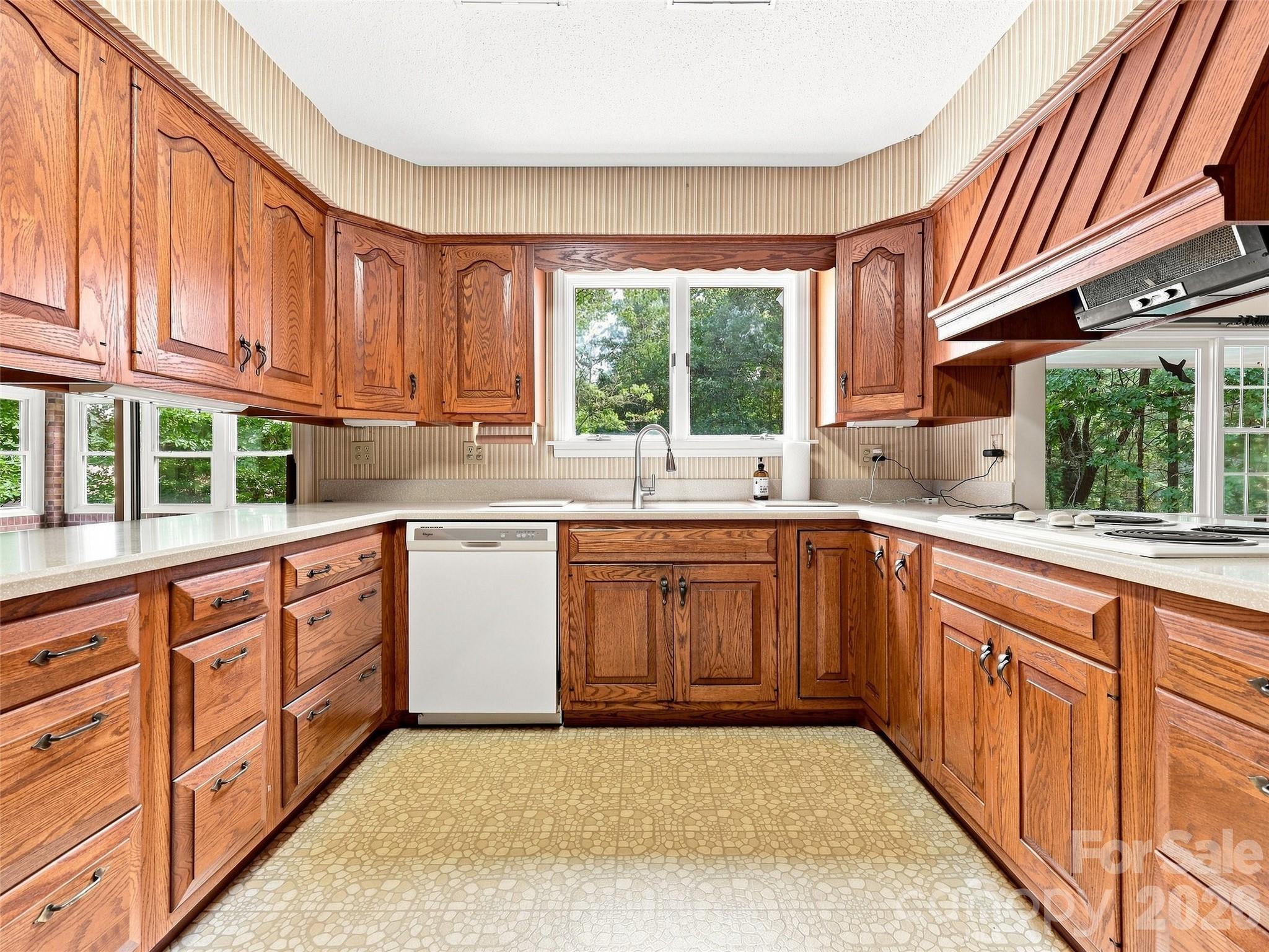 12 Legendary Road Property Photo 23