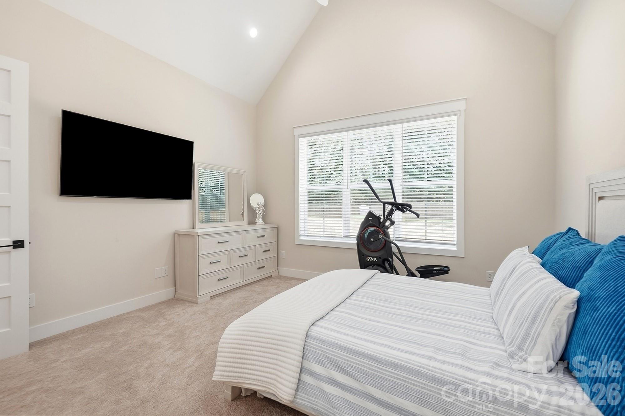 369 Sunderland Road Property Photo 17