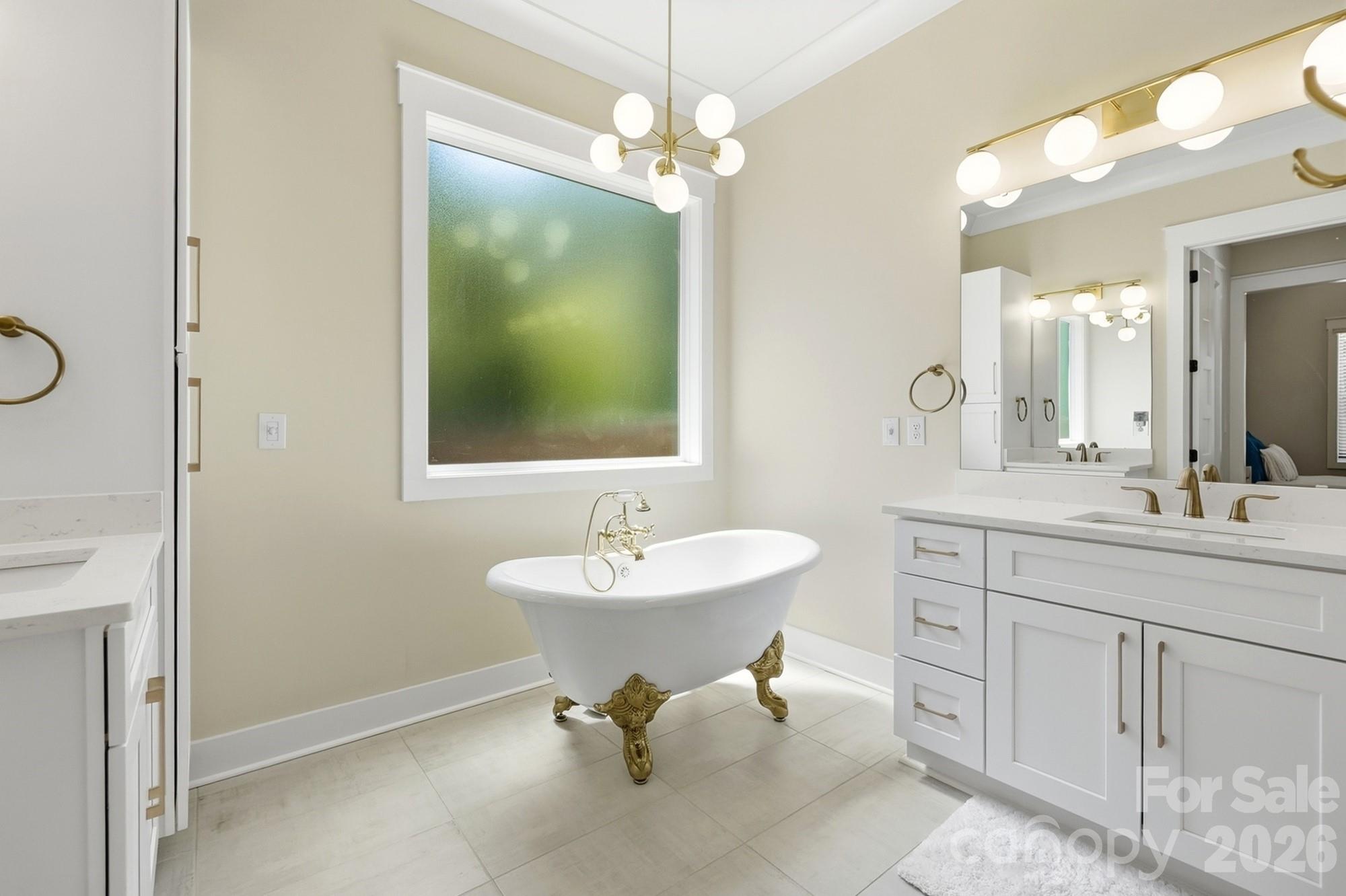 369 Sunderland Road Property Photo 20
