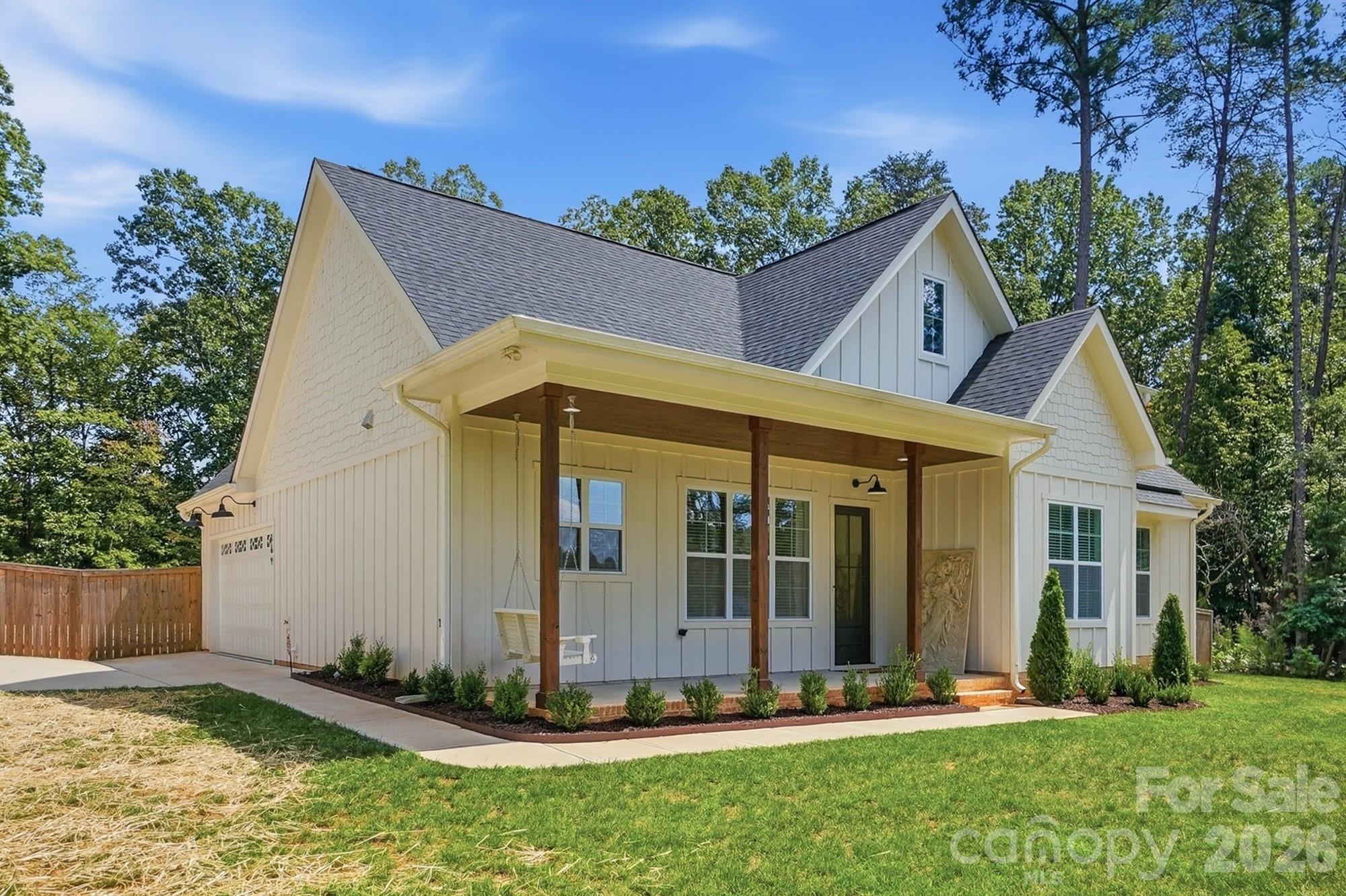 369 Sunderland Road Property Photo 40
