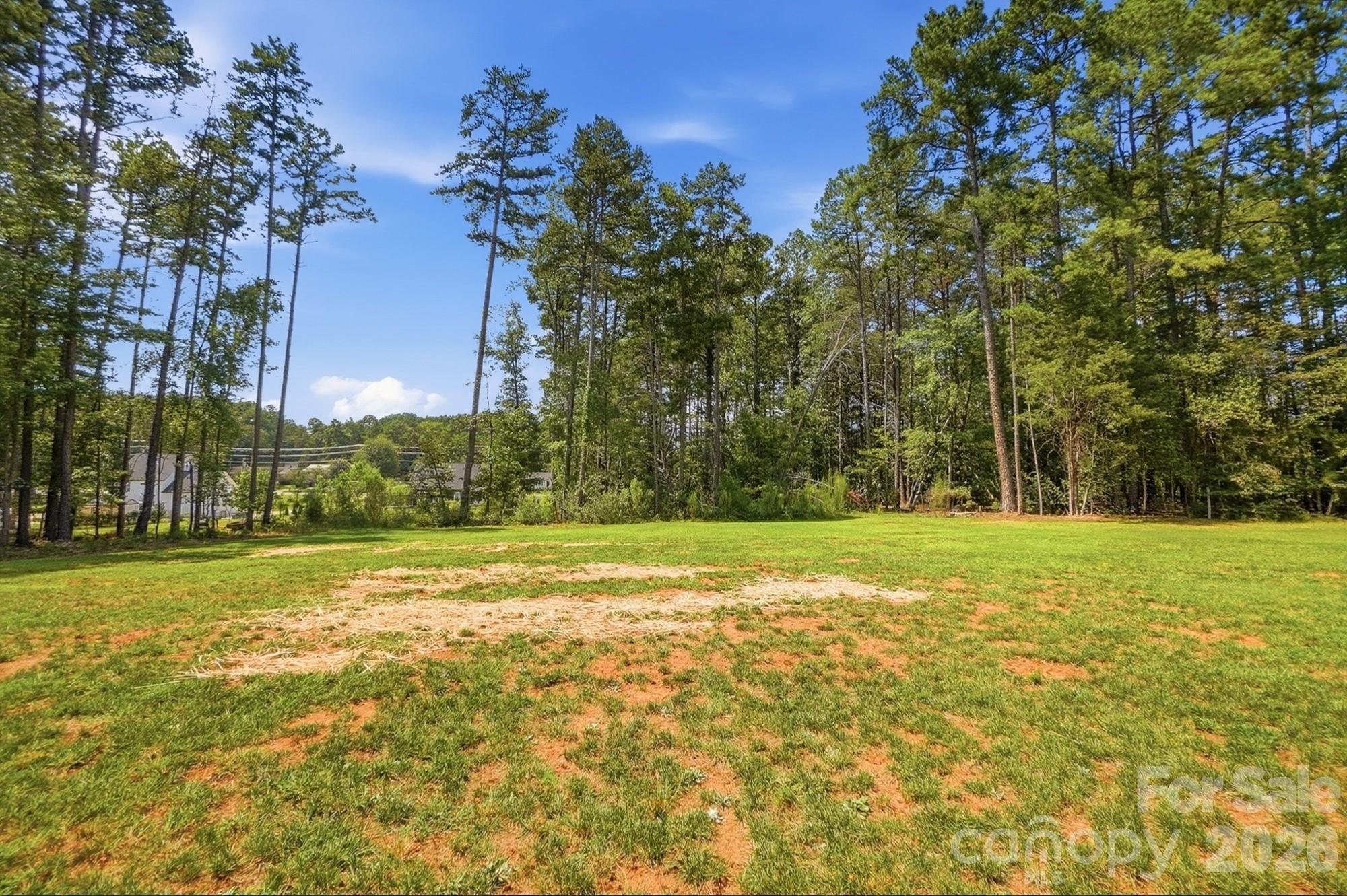 369 Sunderland Road Property Photo 41