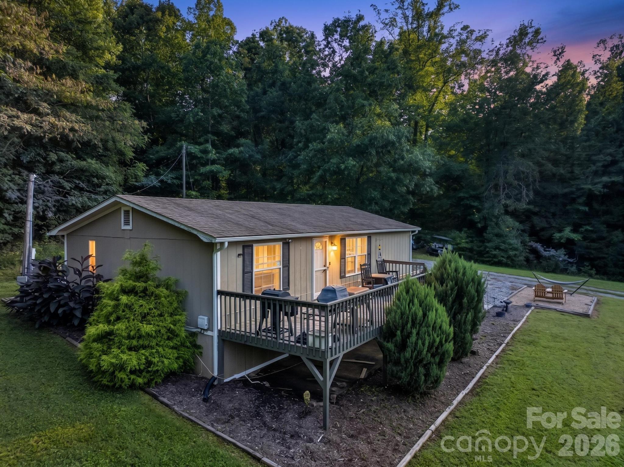2437 S Rosedale Drive Property Photo 1
