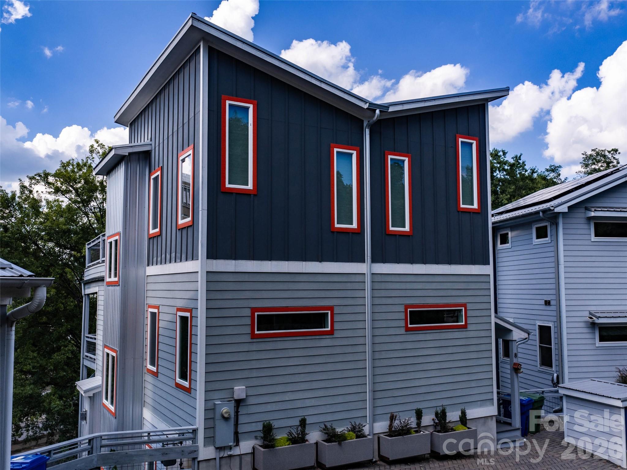 8 Birdhouse Row Property Photo 37