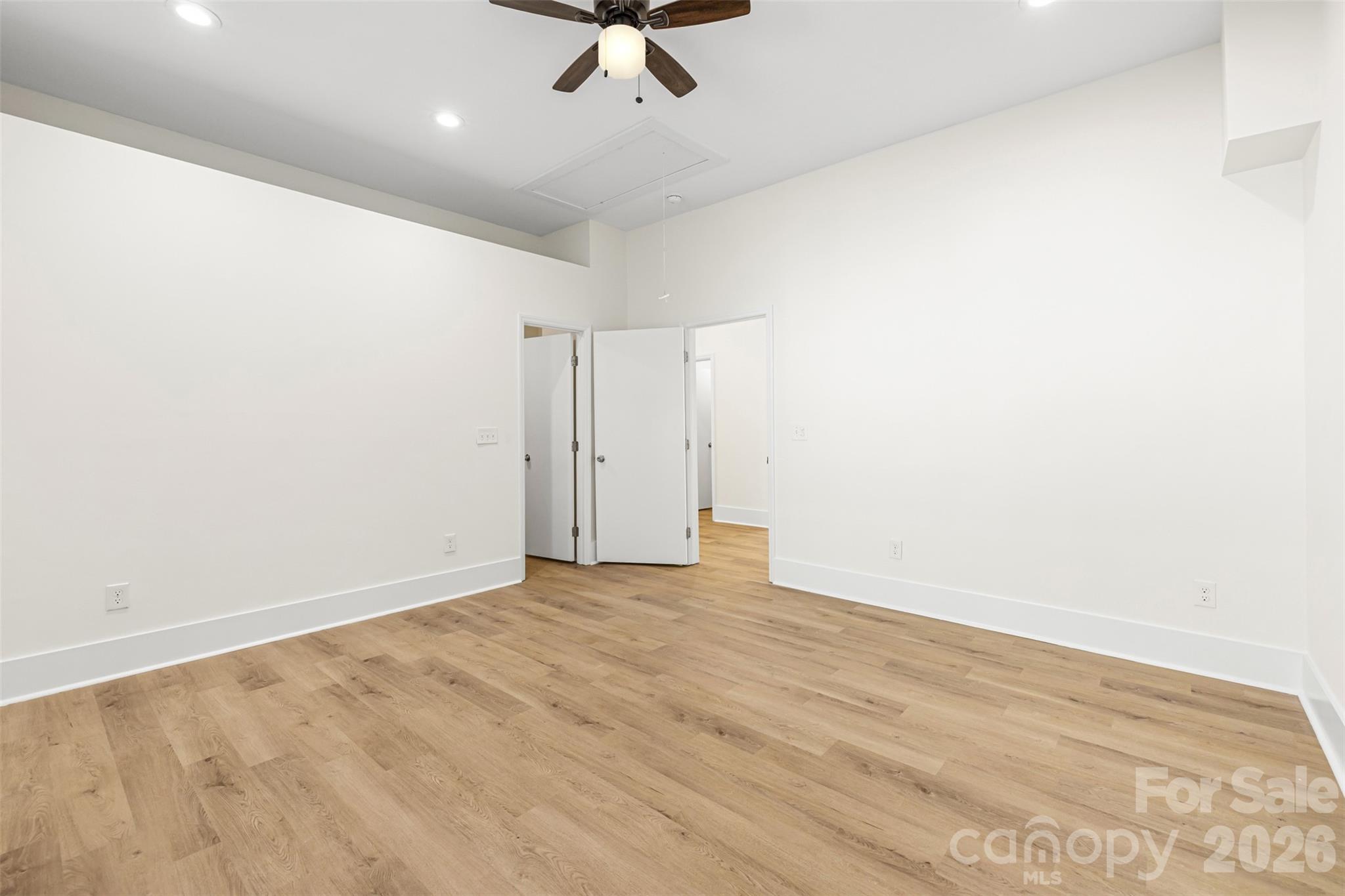 4309 Hovis Road Property Photo 7