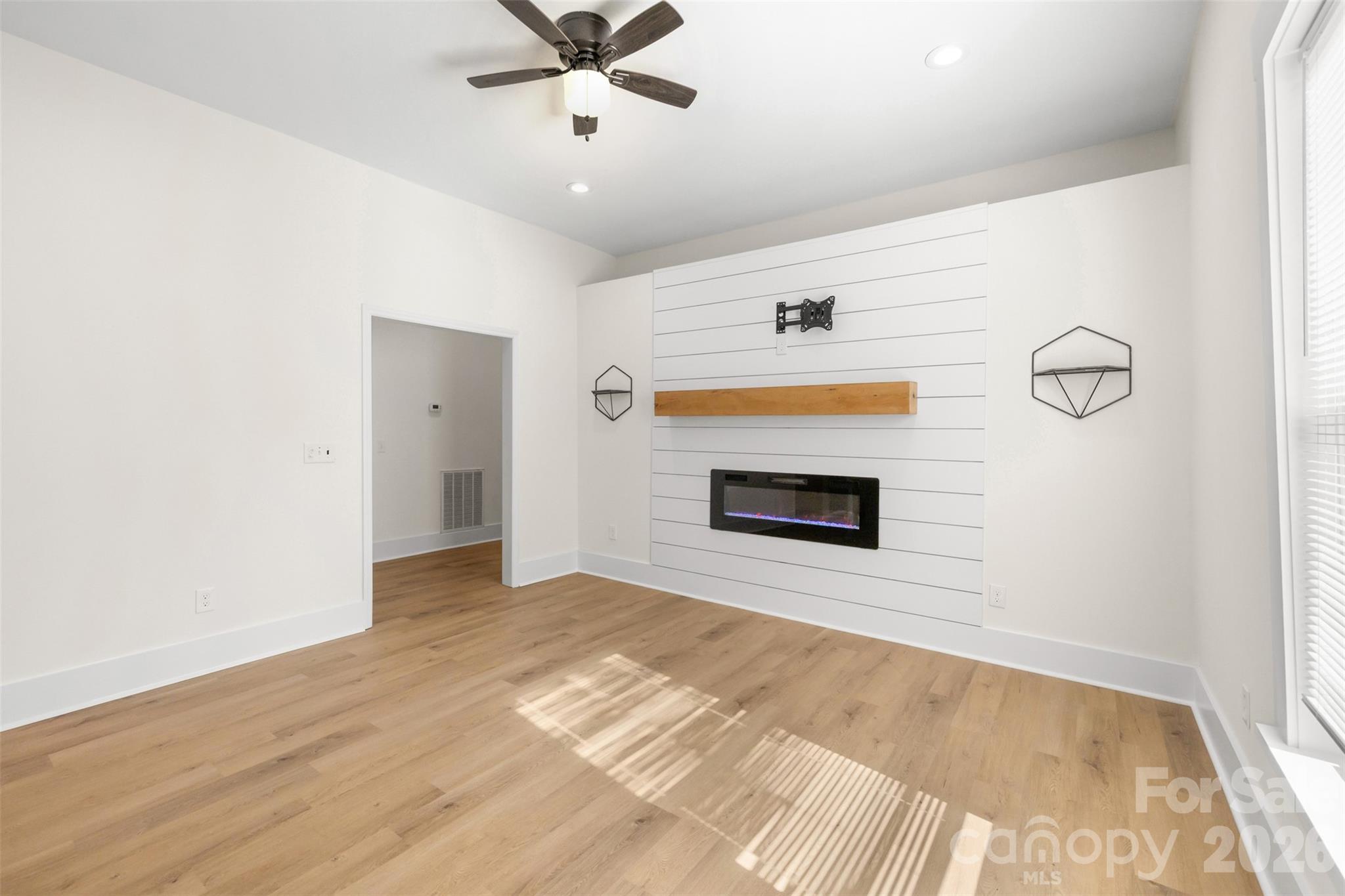 4309 Hovis Road Property Photo 14