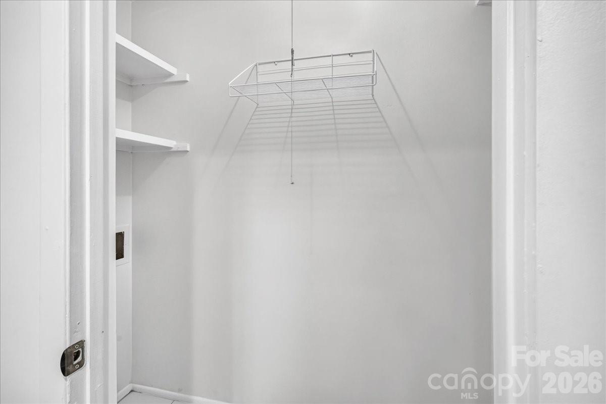 4906 Sardis Road D Property Photo 15