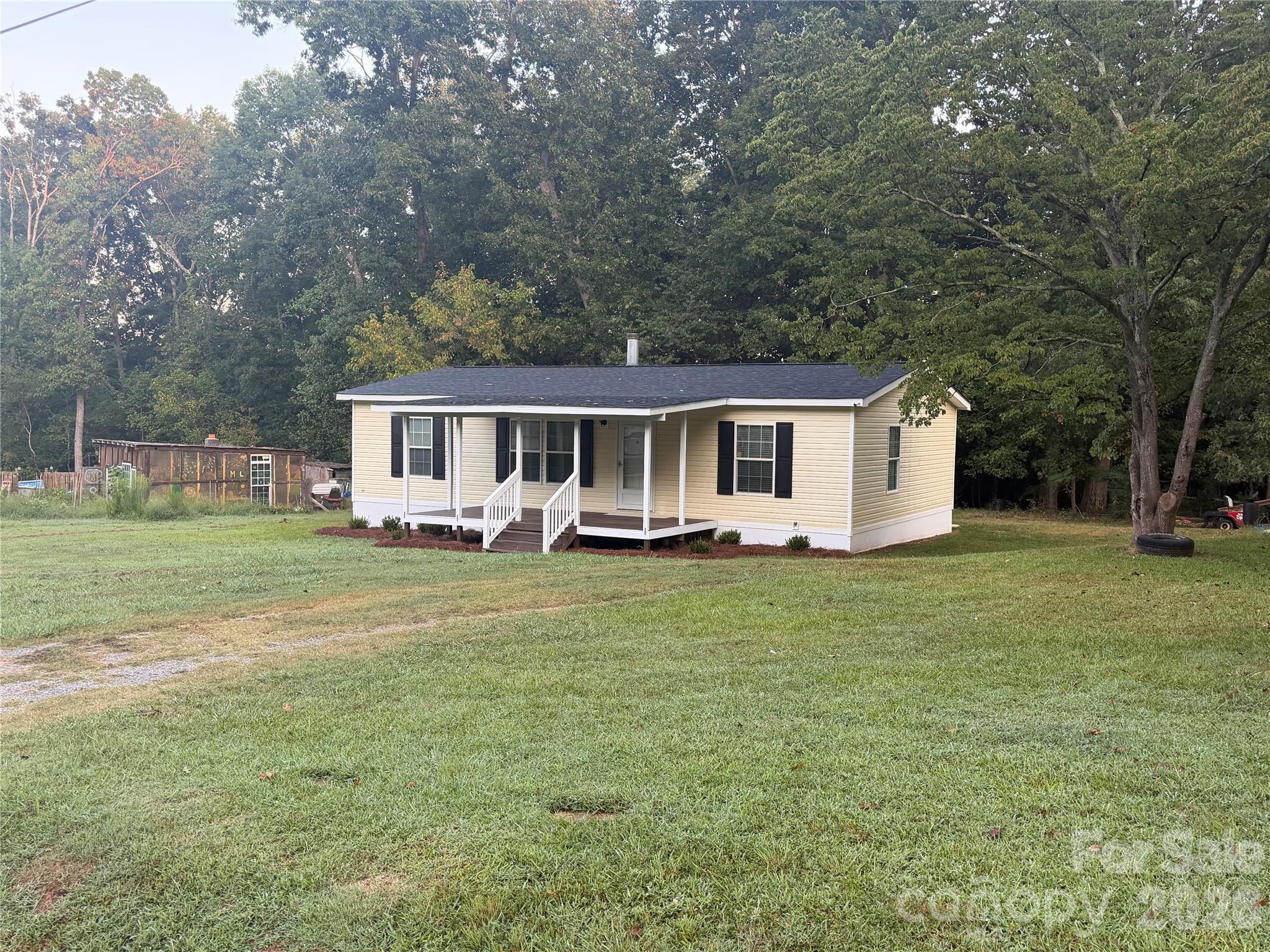 114 Carroll Drive Property Photo 1