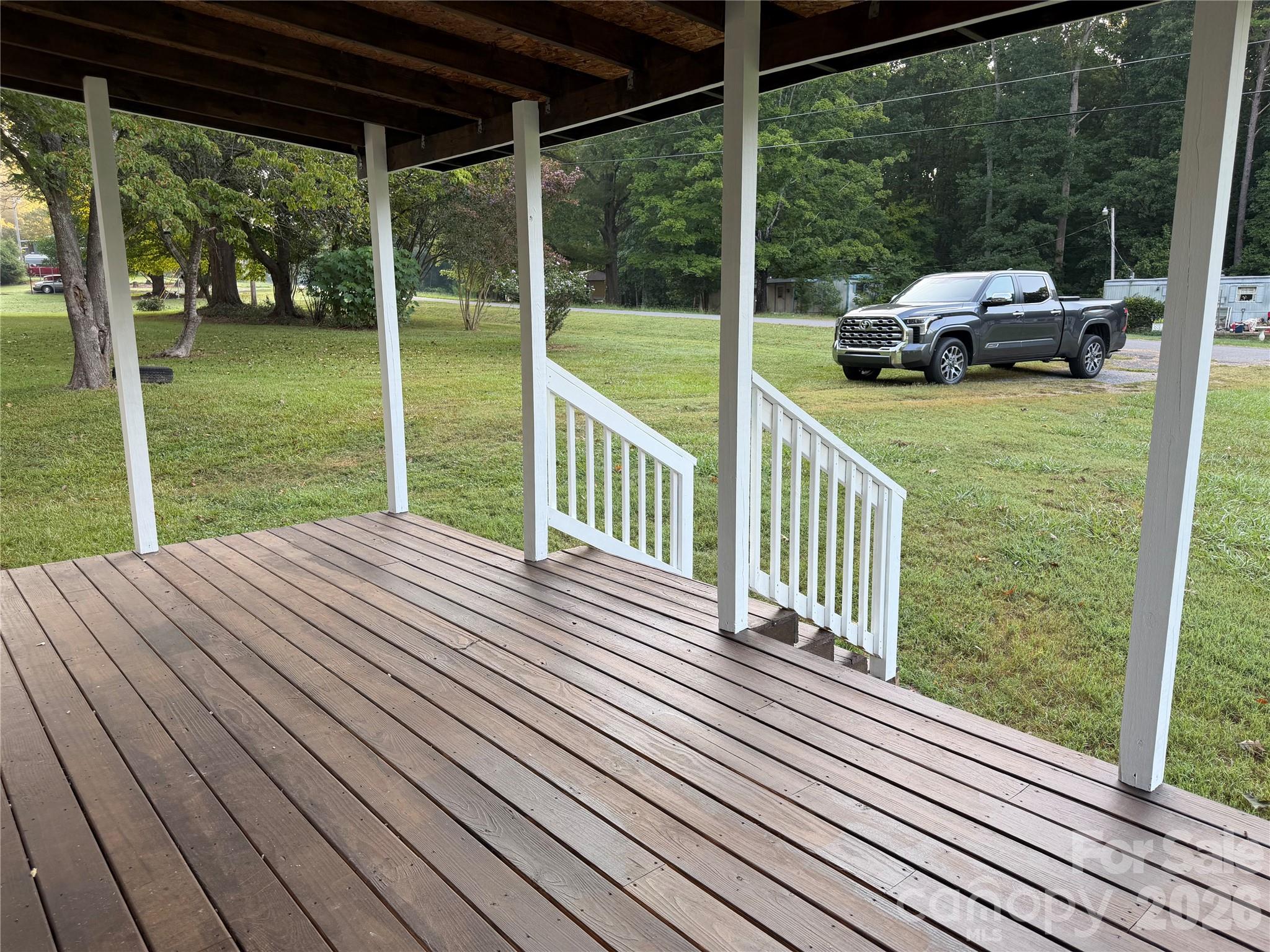 114 Carroll Drive Property Photo 4