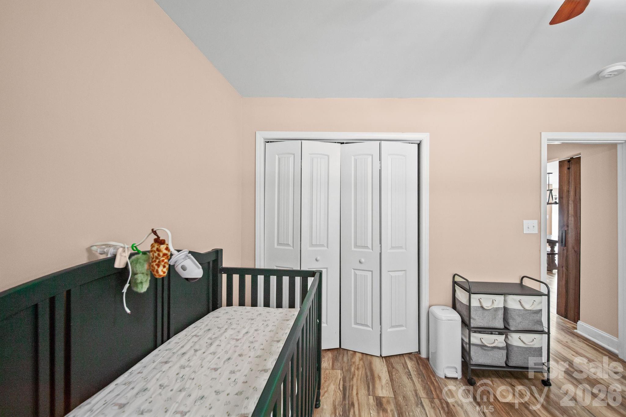 1360 Standing Oak Drive Property Photo 10