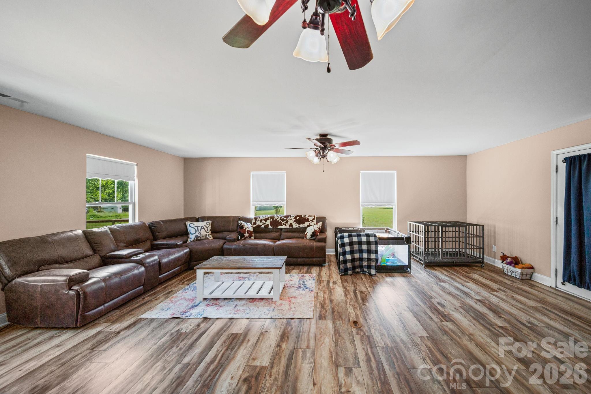 1360 Standing Oak Drive Property Photo 11