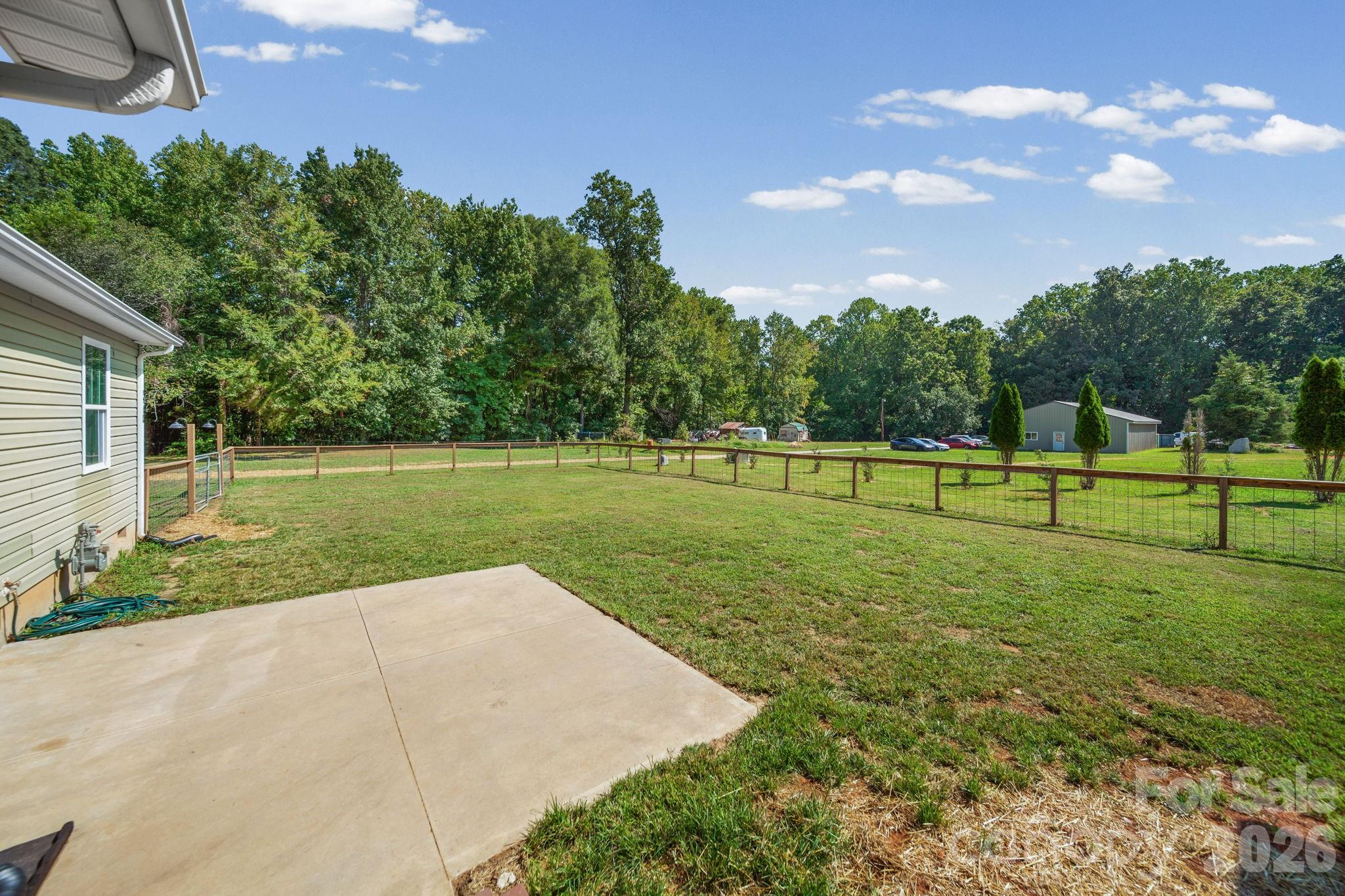1360 Standing Oak Drive Property Photo 13