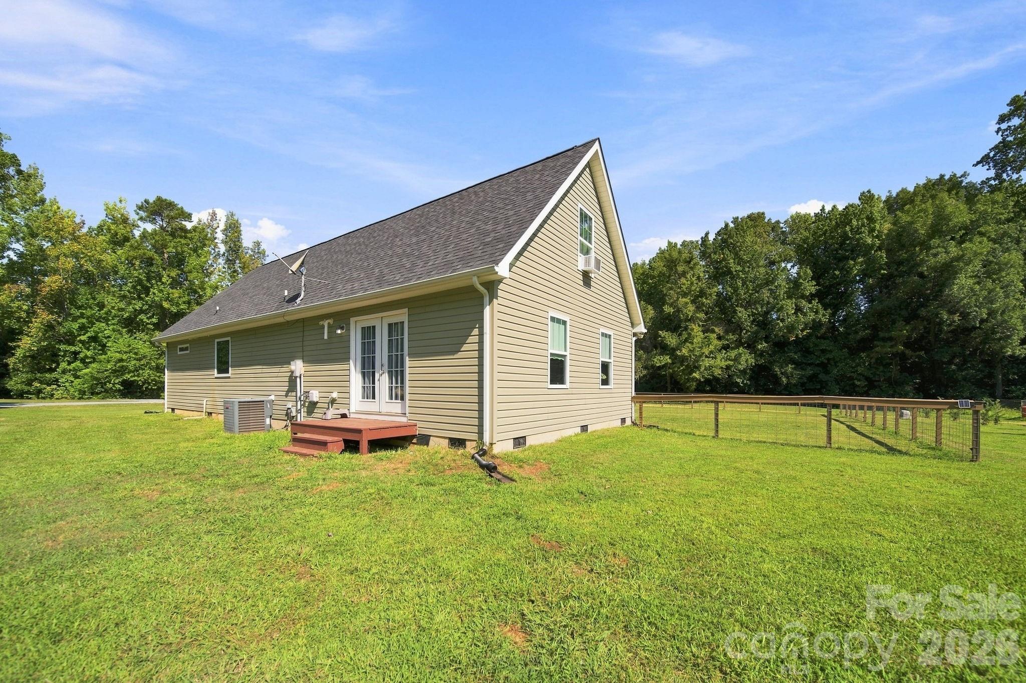 1360 Standing Oak Drive Property Photo 37