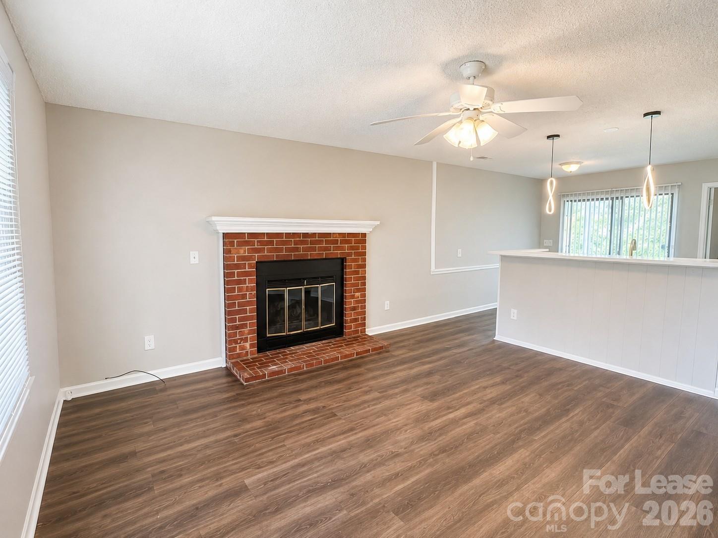 7718 Linda Lake Drive Property Photo 5