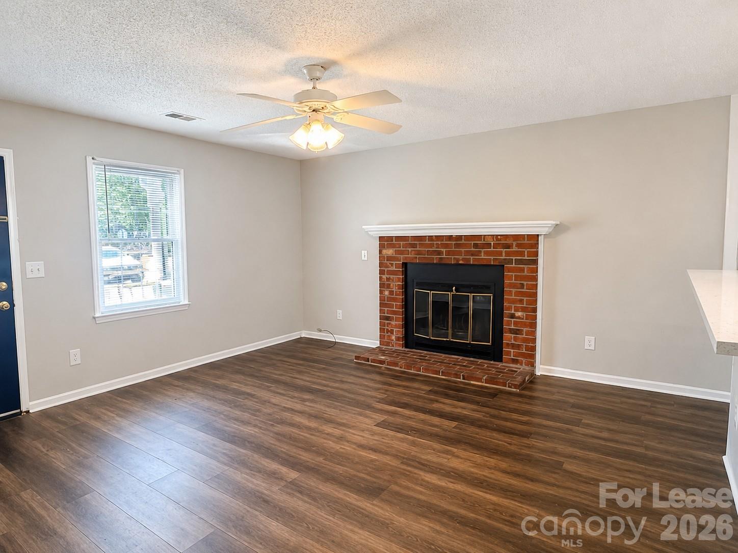 7718 Linda Lake Drive Property Photo 6
