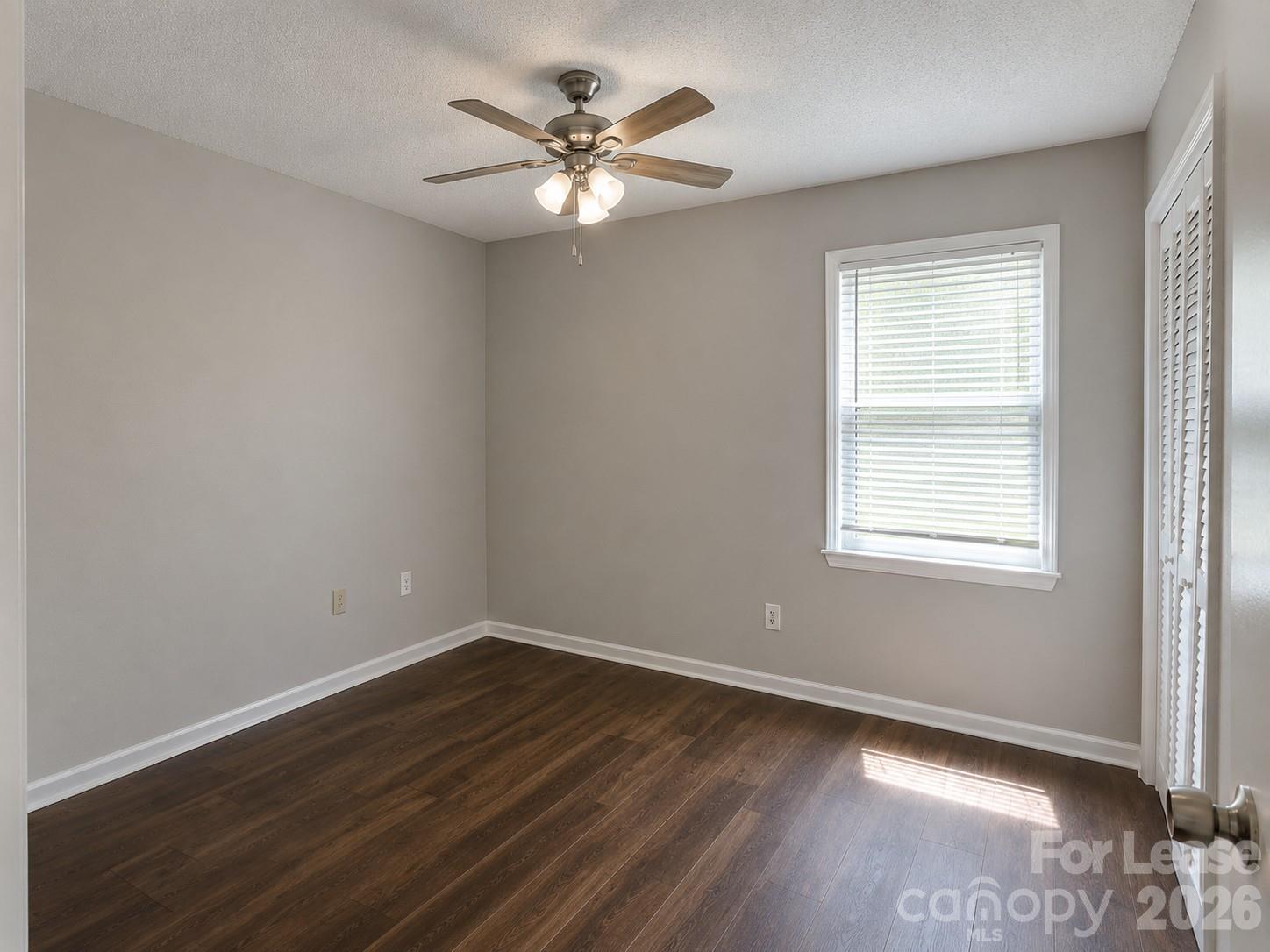 7718 Linda Lake Drive Property Photo 13