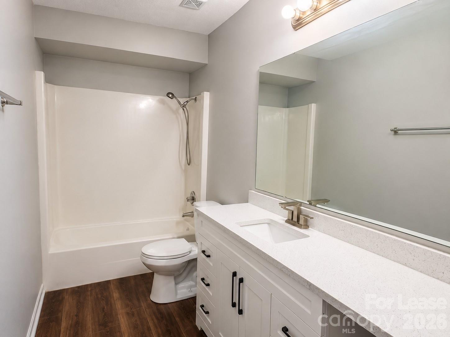 7718 Linda Lake Drive Property Photo 17