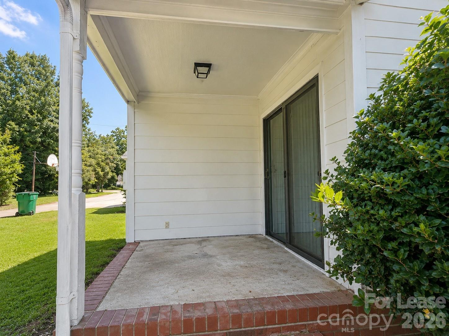 7718 Linda Lake Drive Property Photo 19