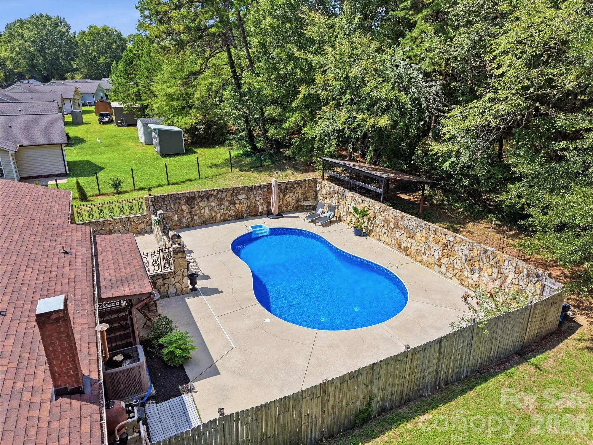 1471 Ontario Drive Property Photo 6