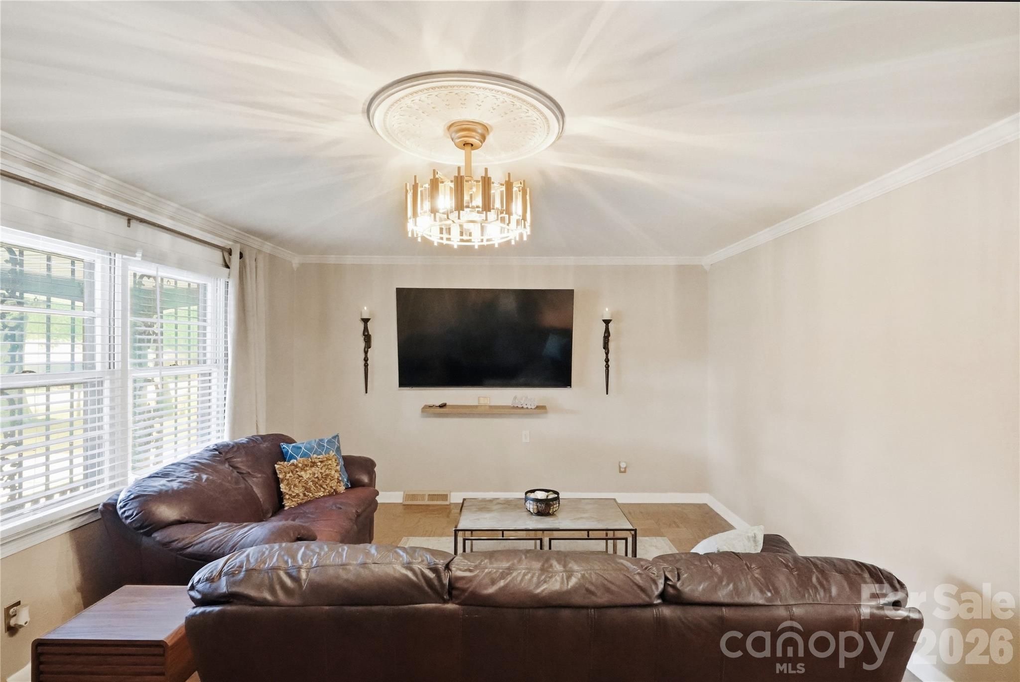 1471 Ontario Drive Property Photo 11